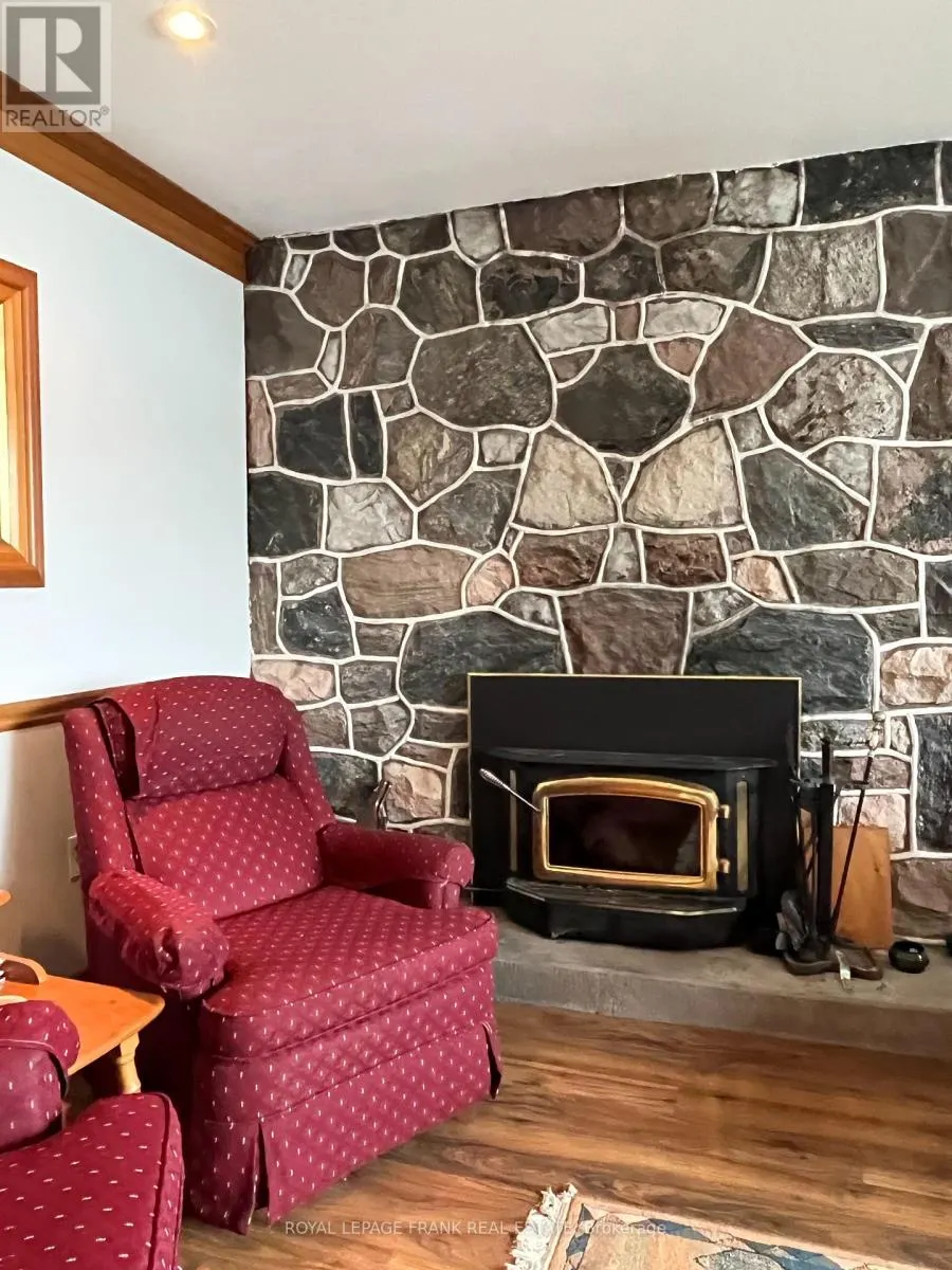 1700 PAPINEAU LAKE ROAD