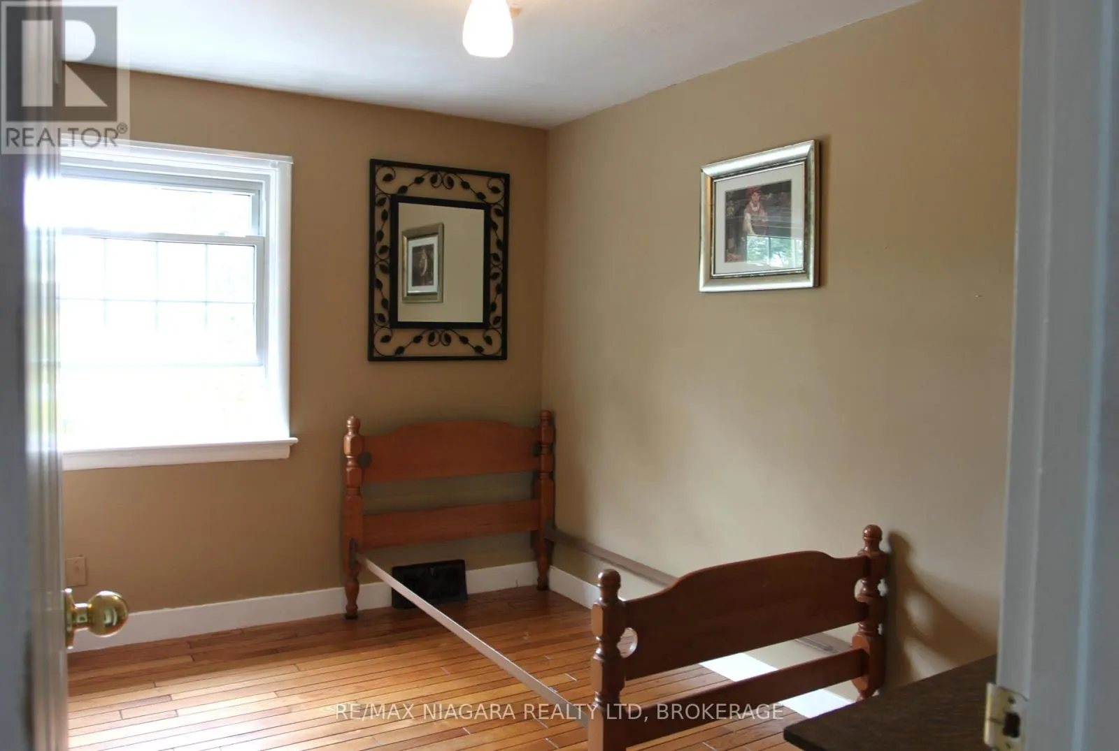 21 HIGHLAND AVENUE