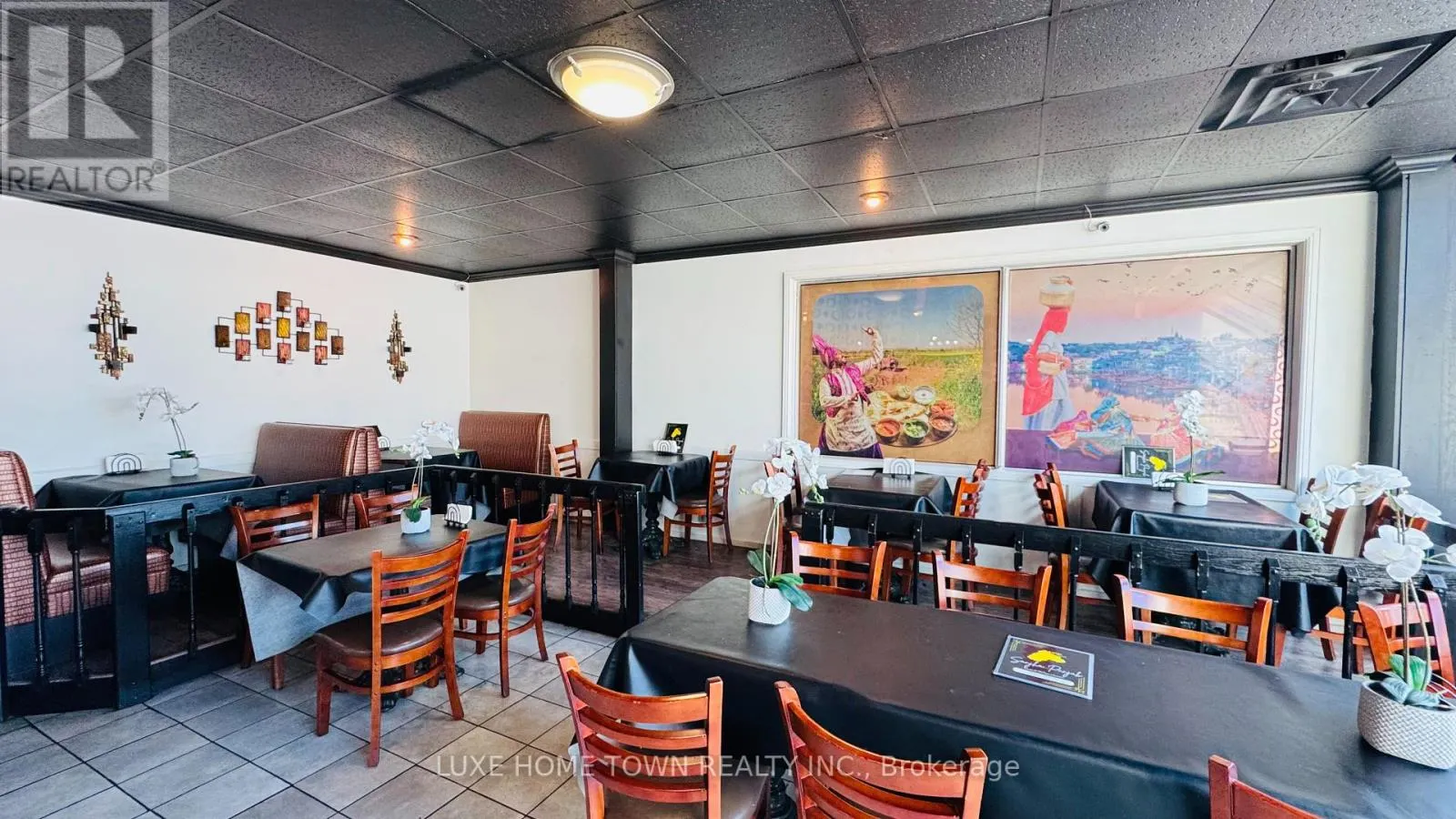 1 - 780 DUNDAS STREET