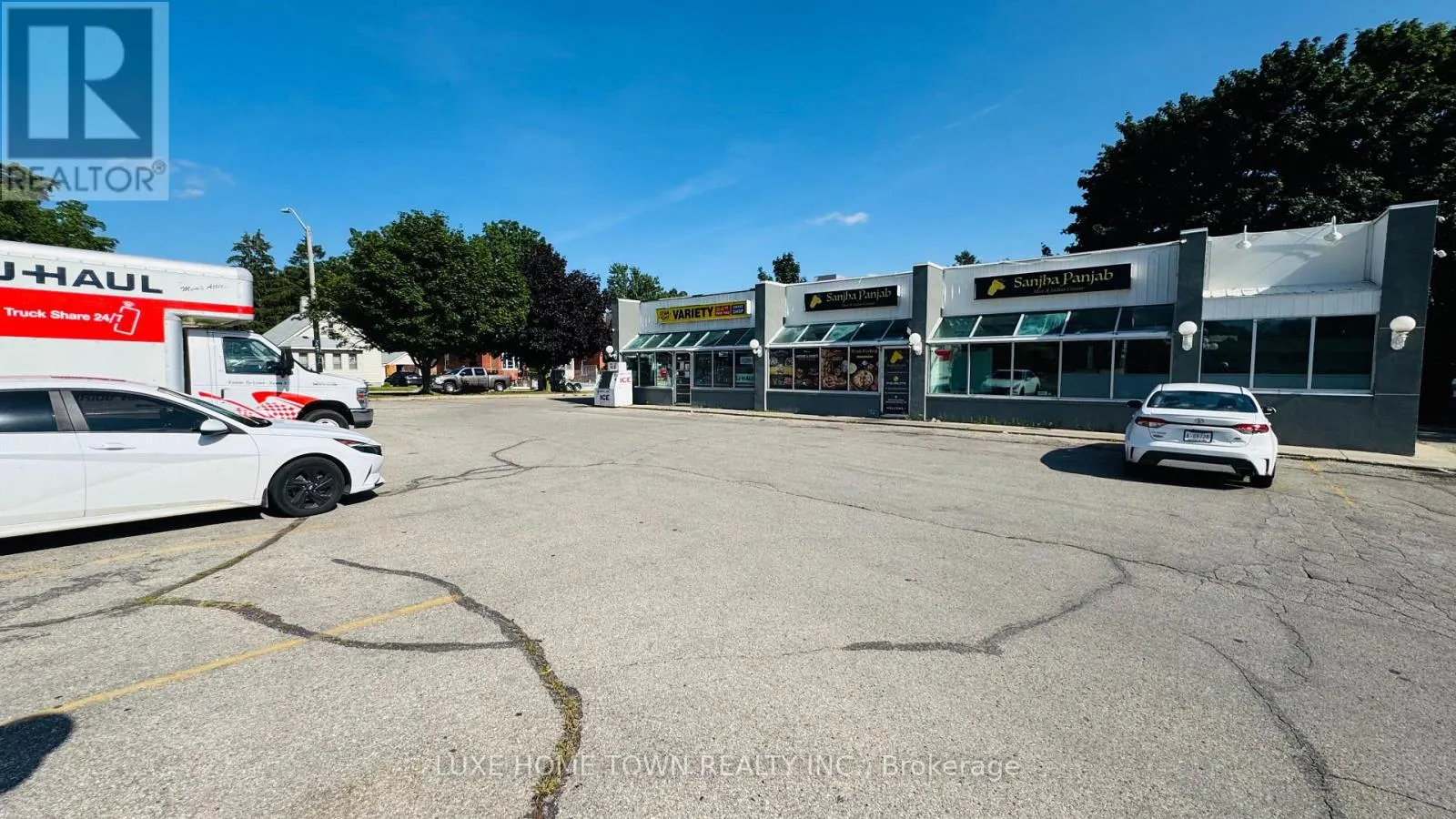 1 - 780 DUNDAS STREET