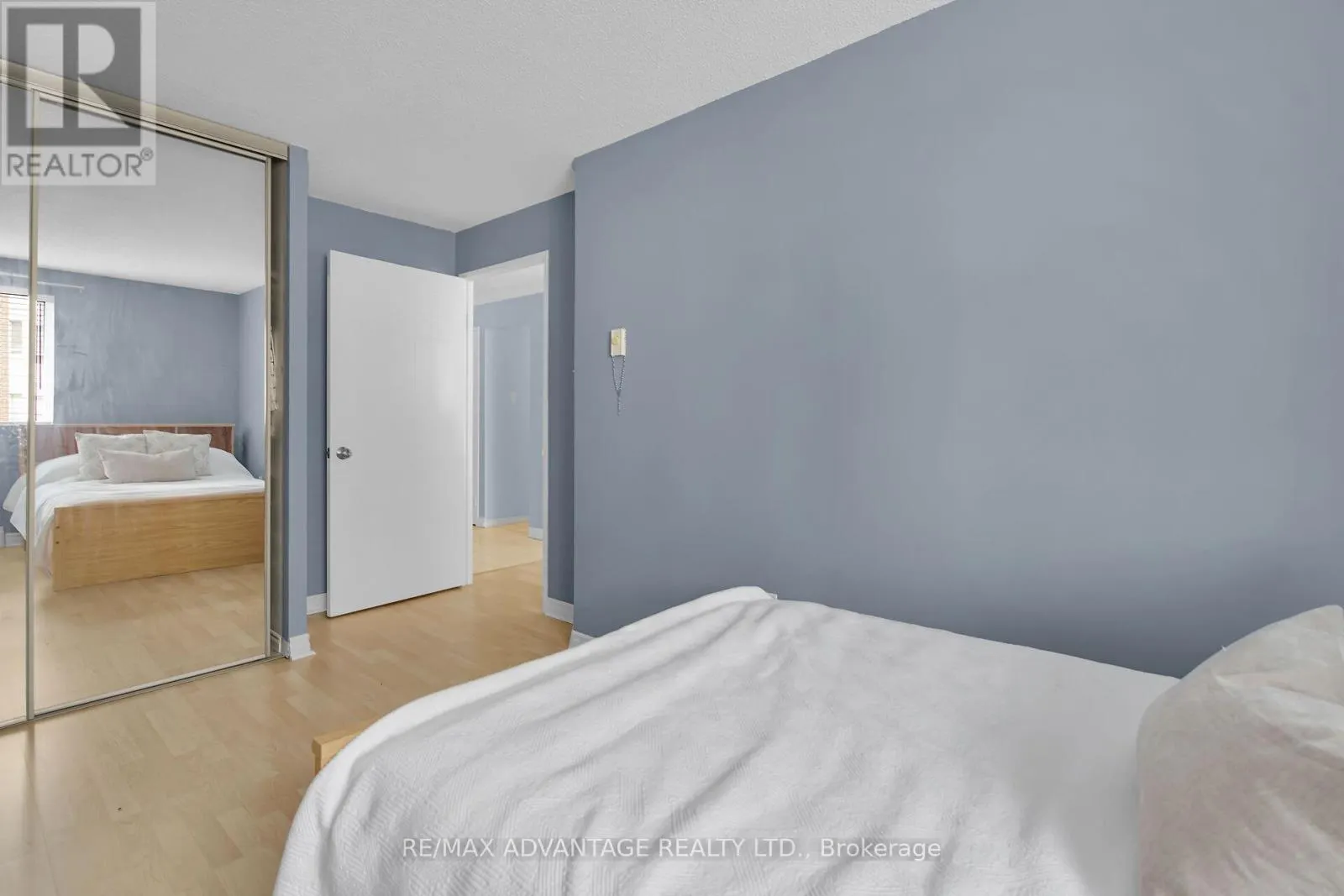 504 - 333 COMMISSIONERS ROAD W, #504