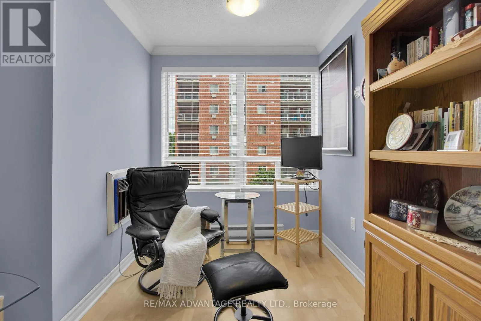 504 - 333 COMMISSIONERS ROAD W, #504