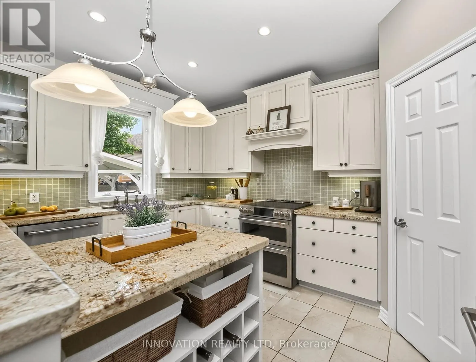534 LANDSWOOD WAY