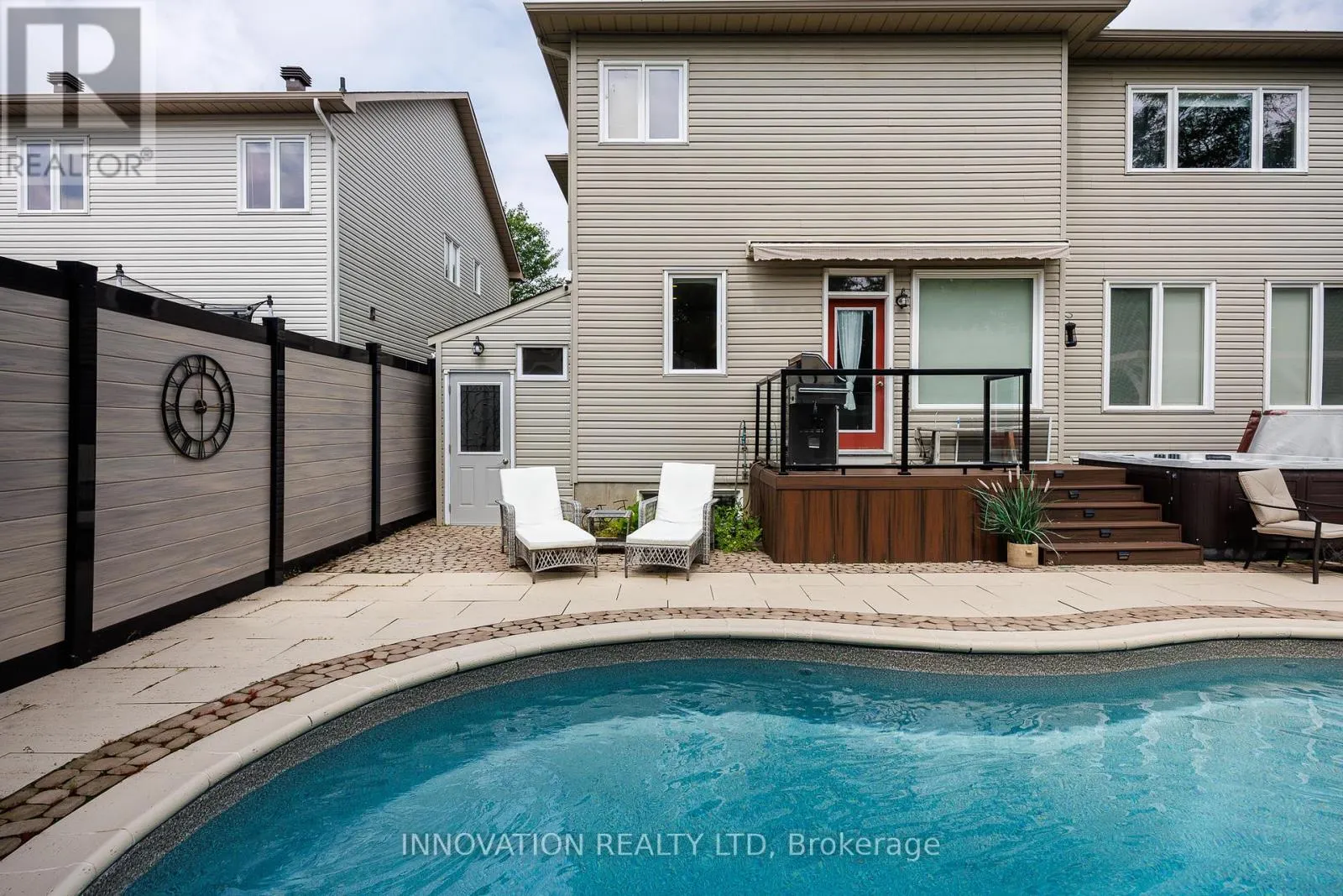 534 LANDSWOOD WAY