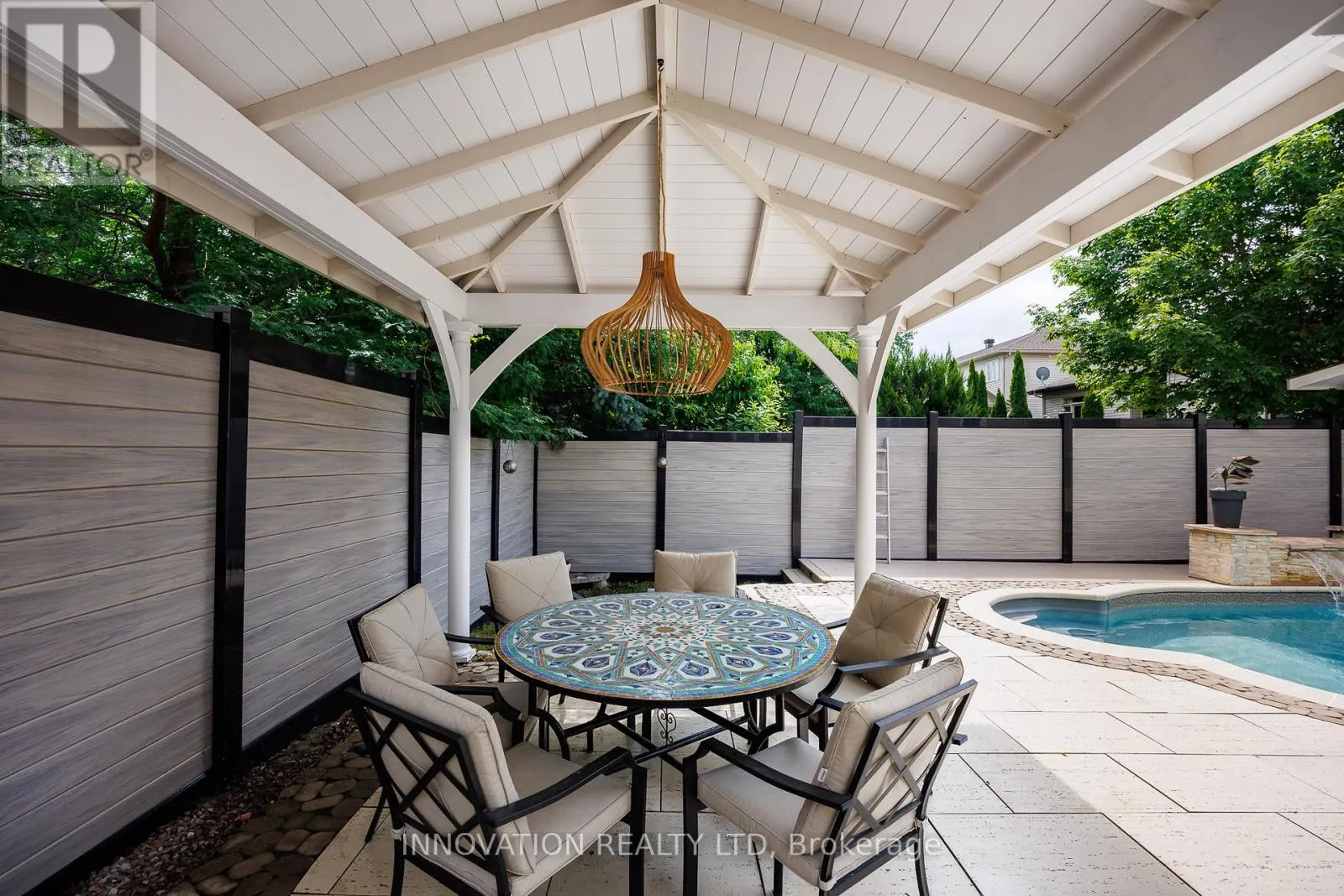 534 LANDSWOOD WAY