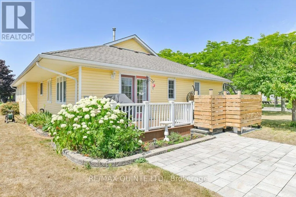 2 HERITAGE DRIVE