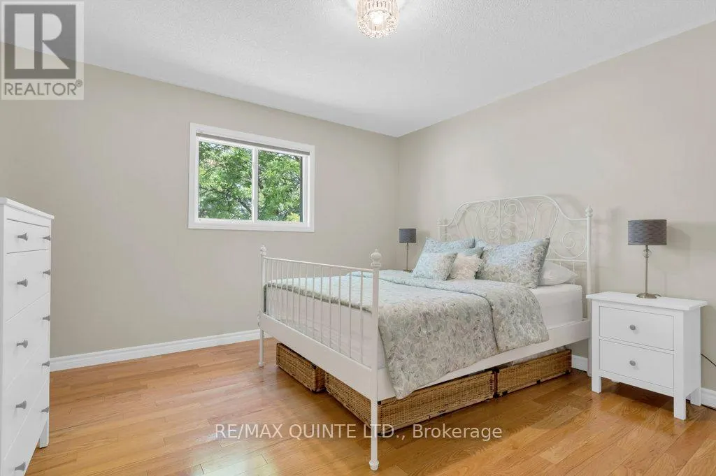 2 HERITAGE DRIVE