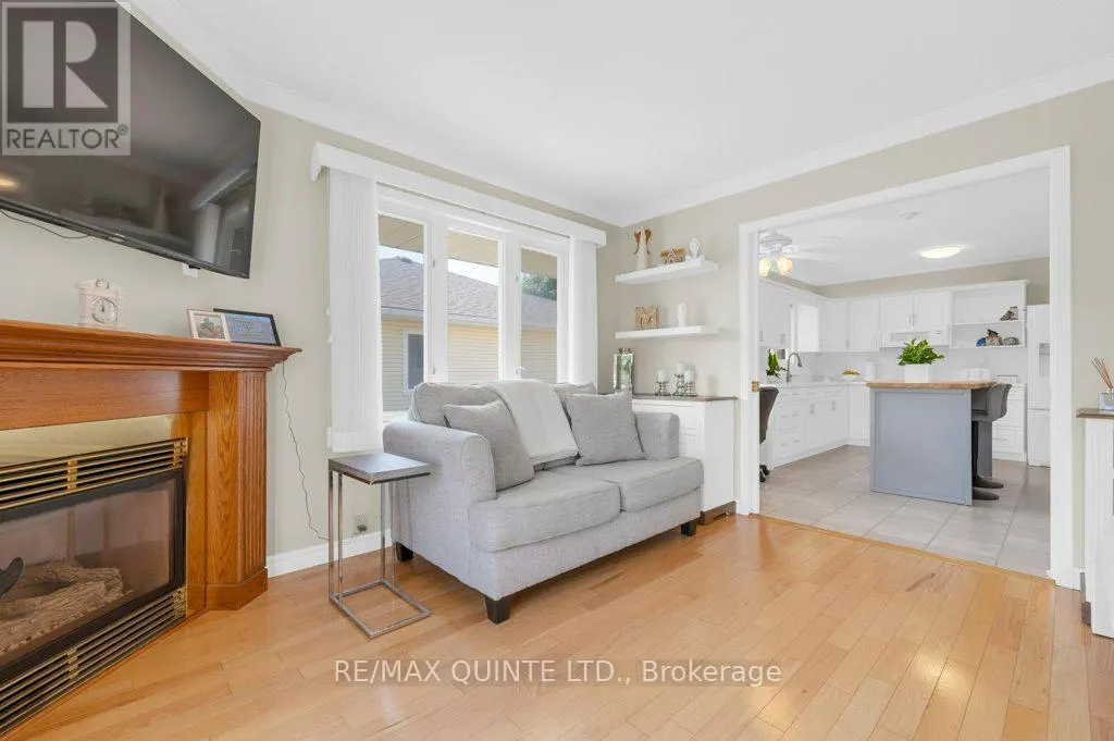 2 HERITAGE DRIVE