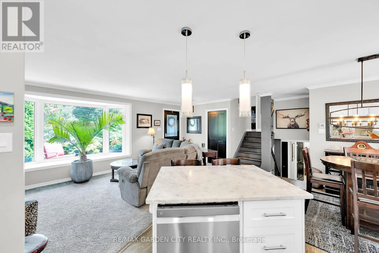 8 BENDAMERE DRIVE