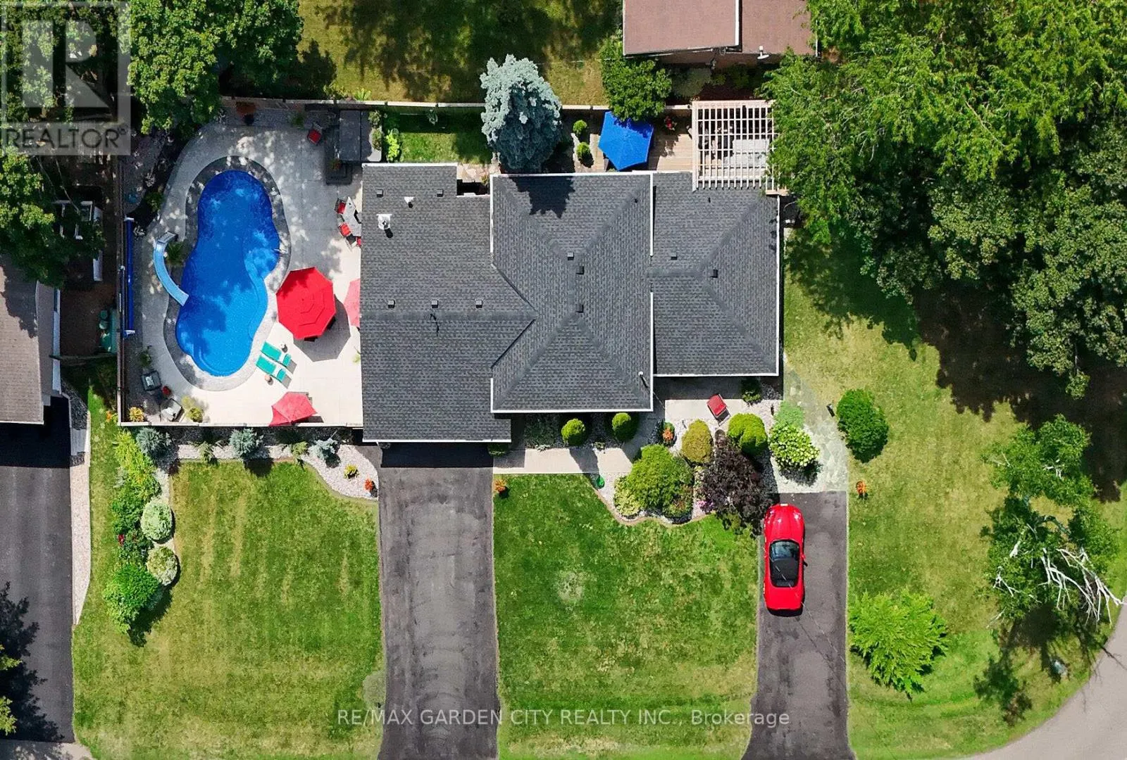 8 BENDAMERE DRIVE