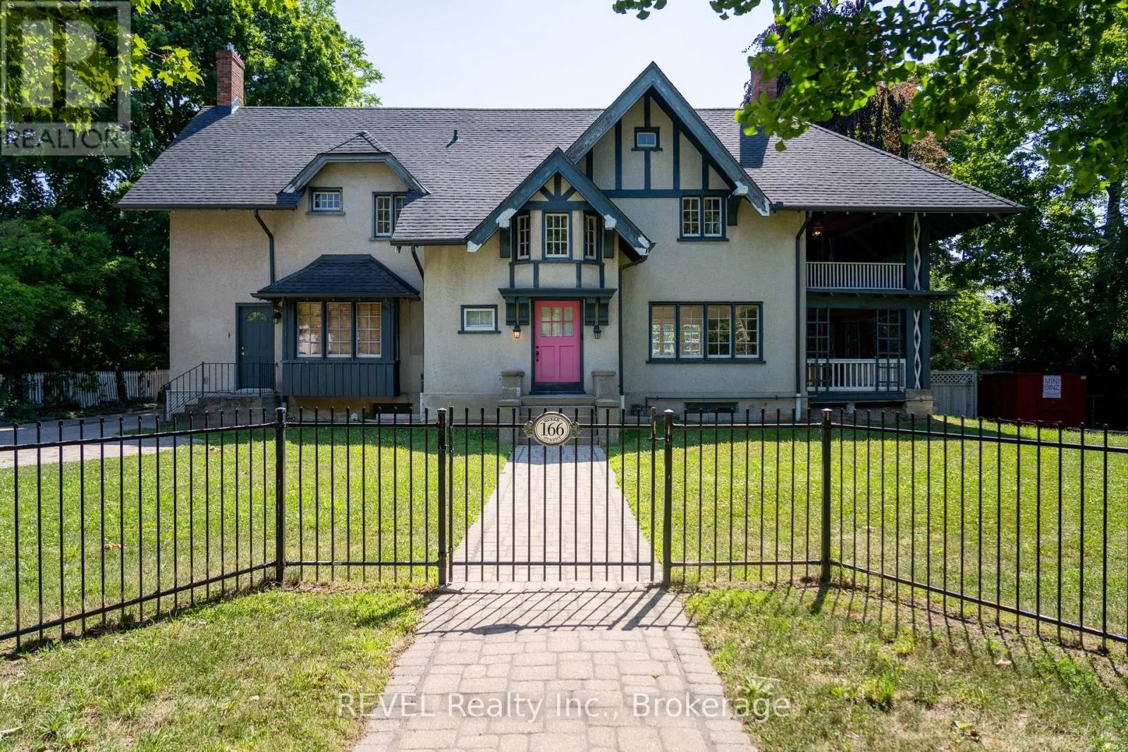 166 QUEEN STREET