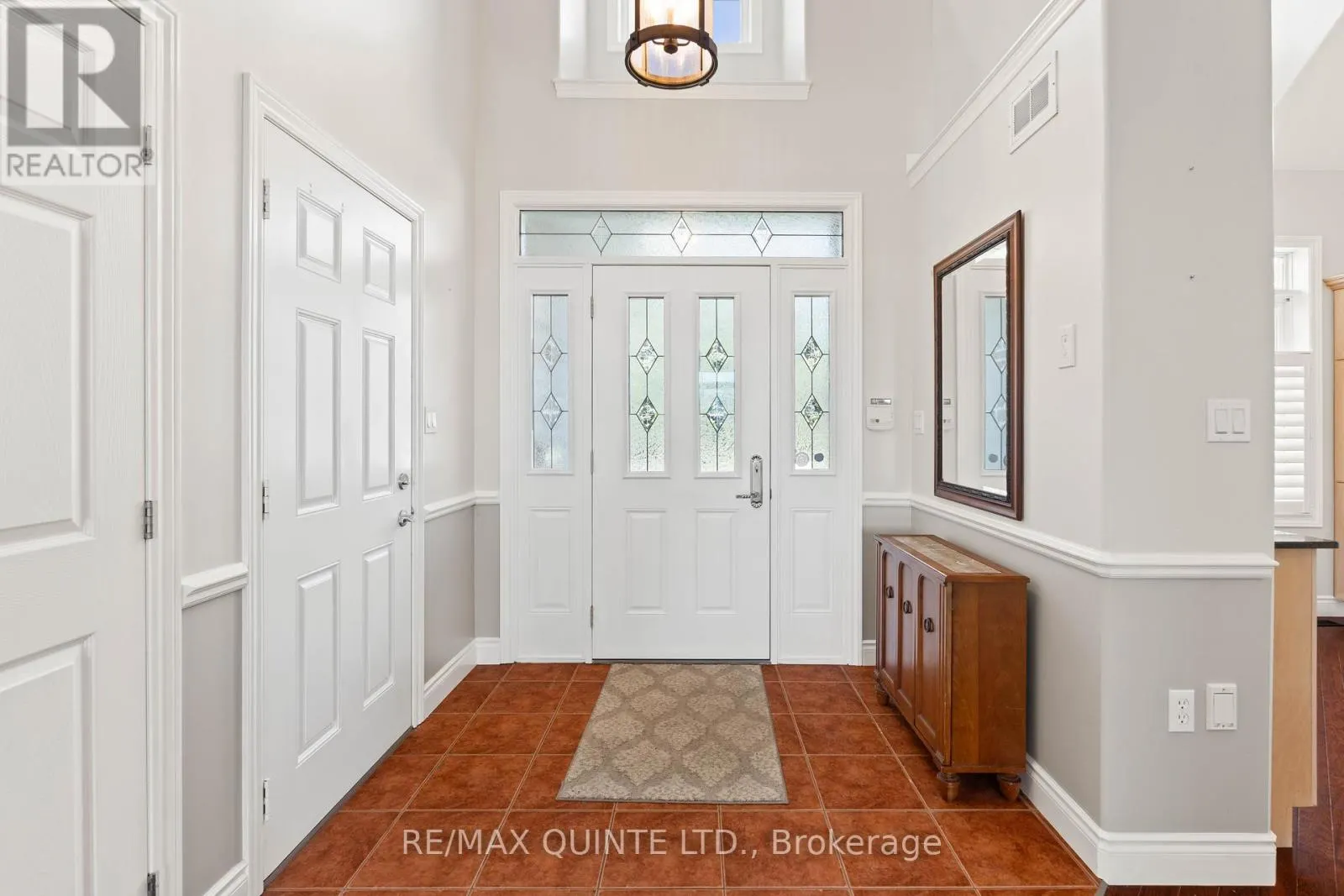 22 GRACEFIELD LANE