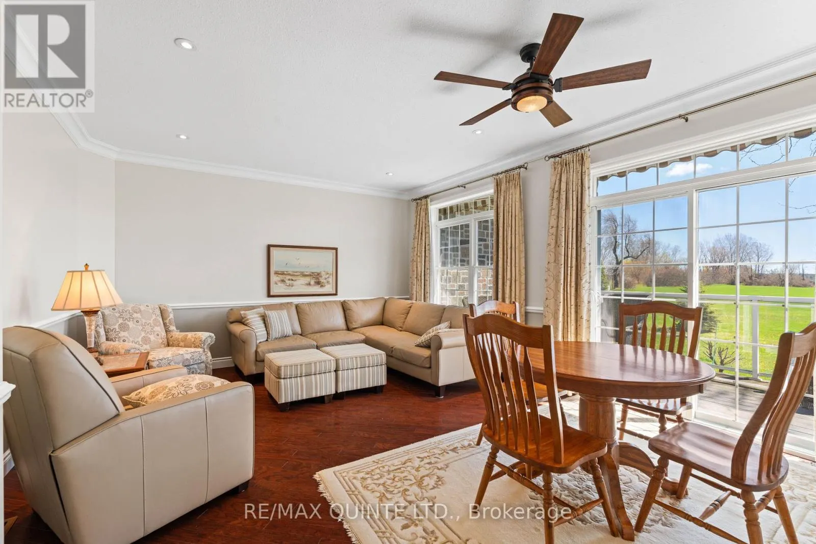 22 GRACEFIELD LANE