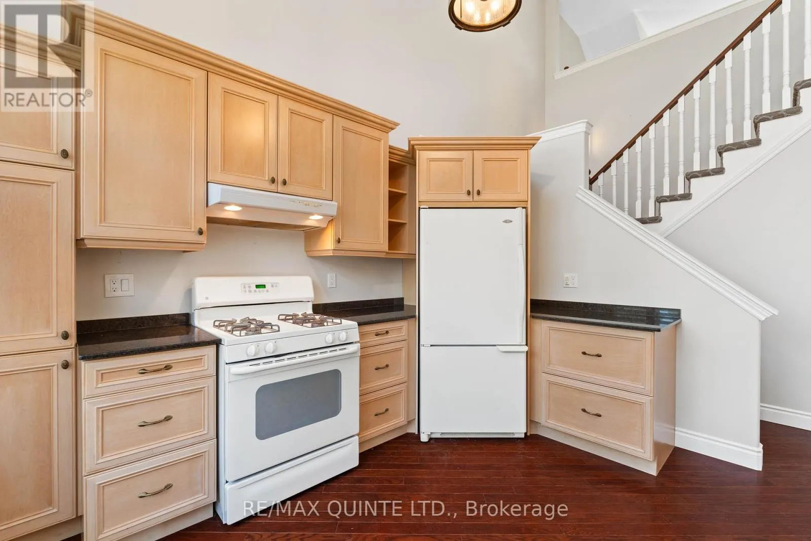 22 GRACEFIELD LANE