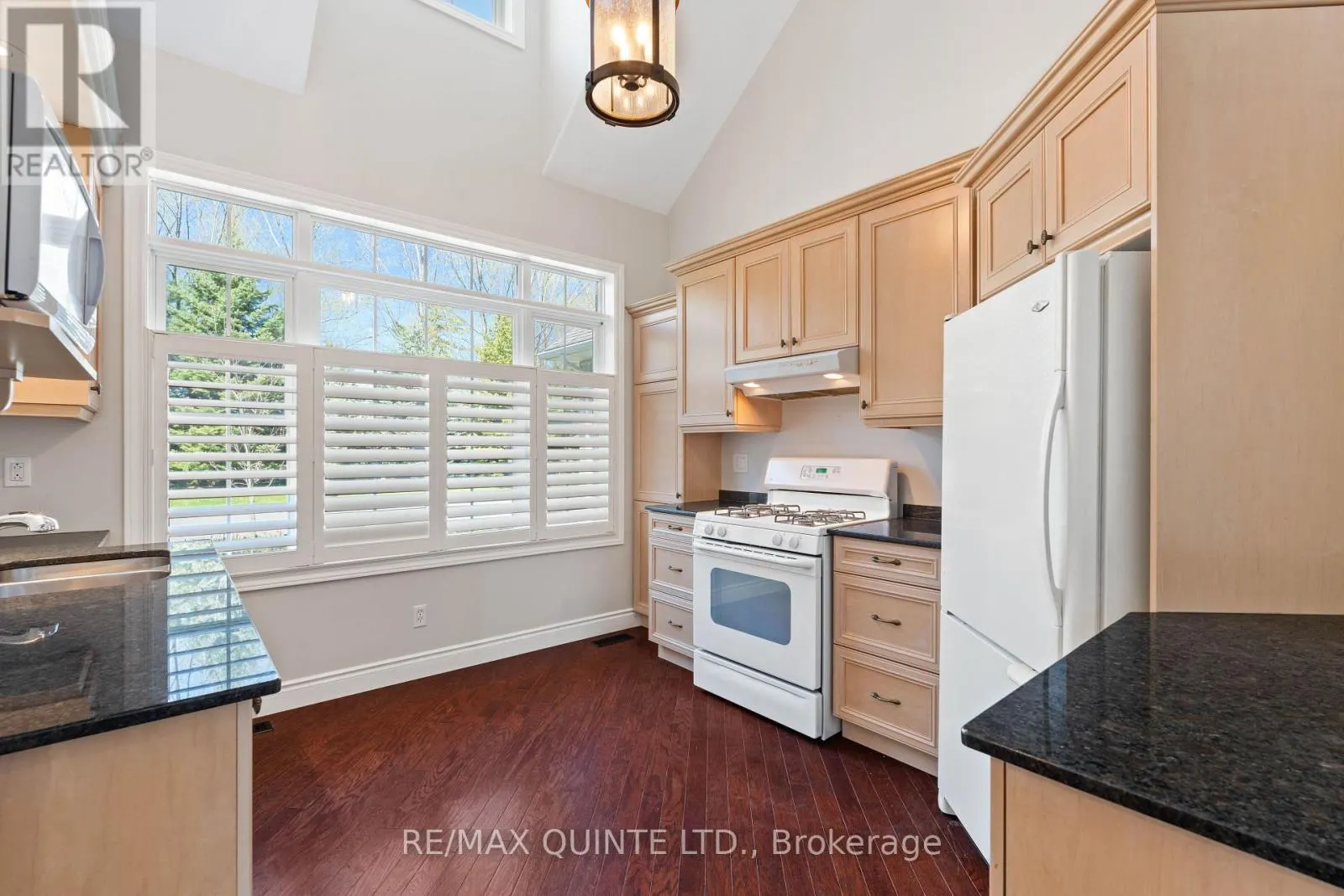 22 GRACEFIELD LANE