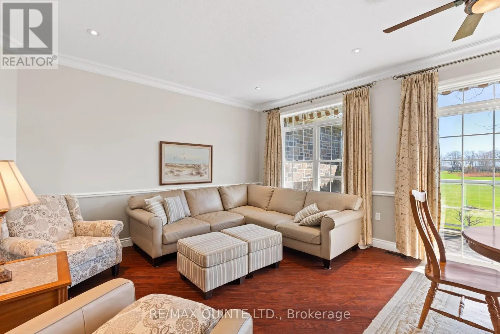 22 GRACEFIELD LANE