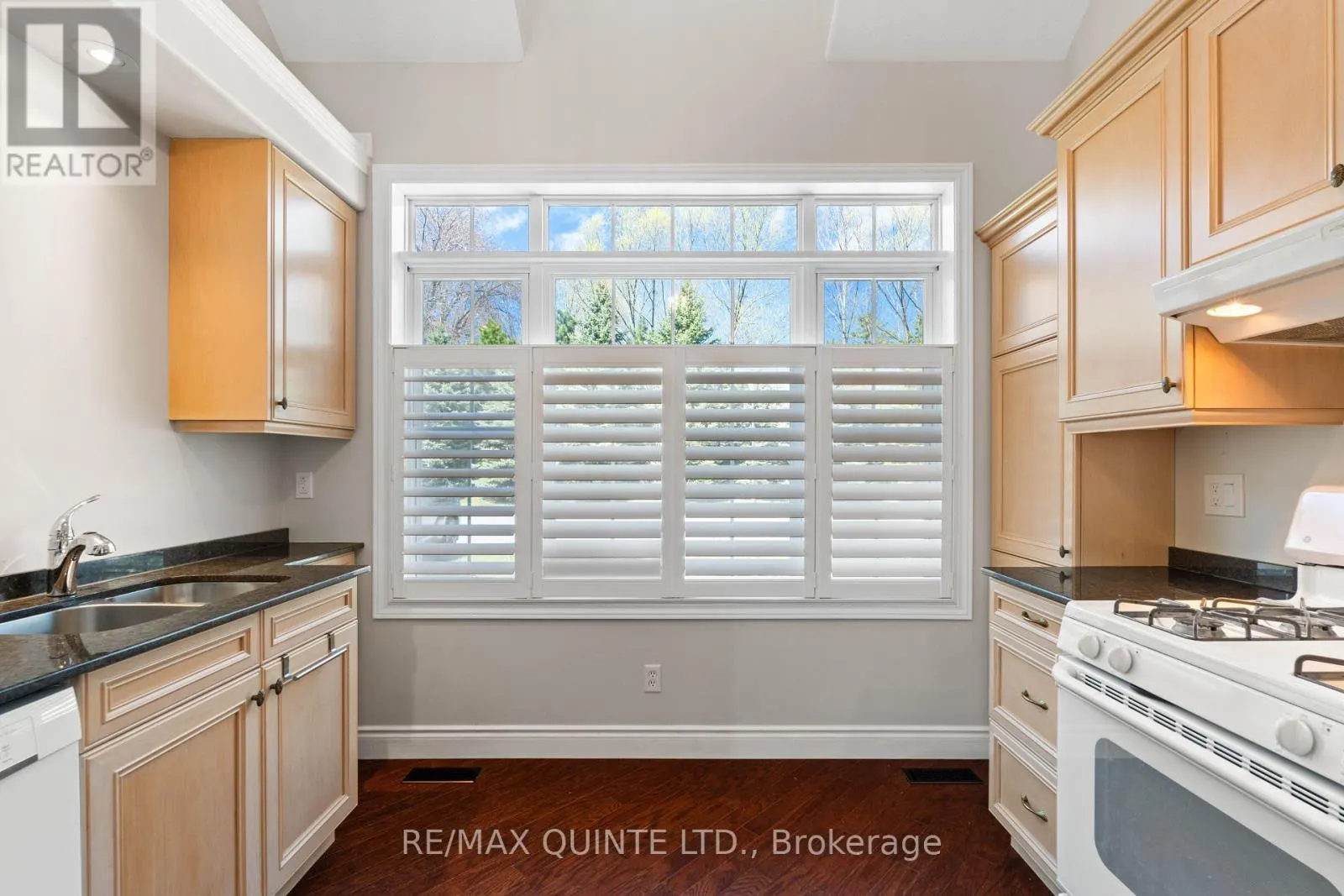 22 GRACEFIELD LANE