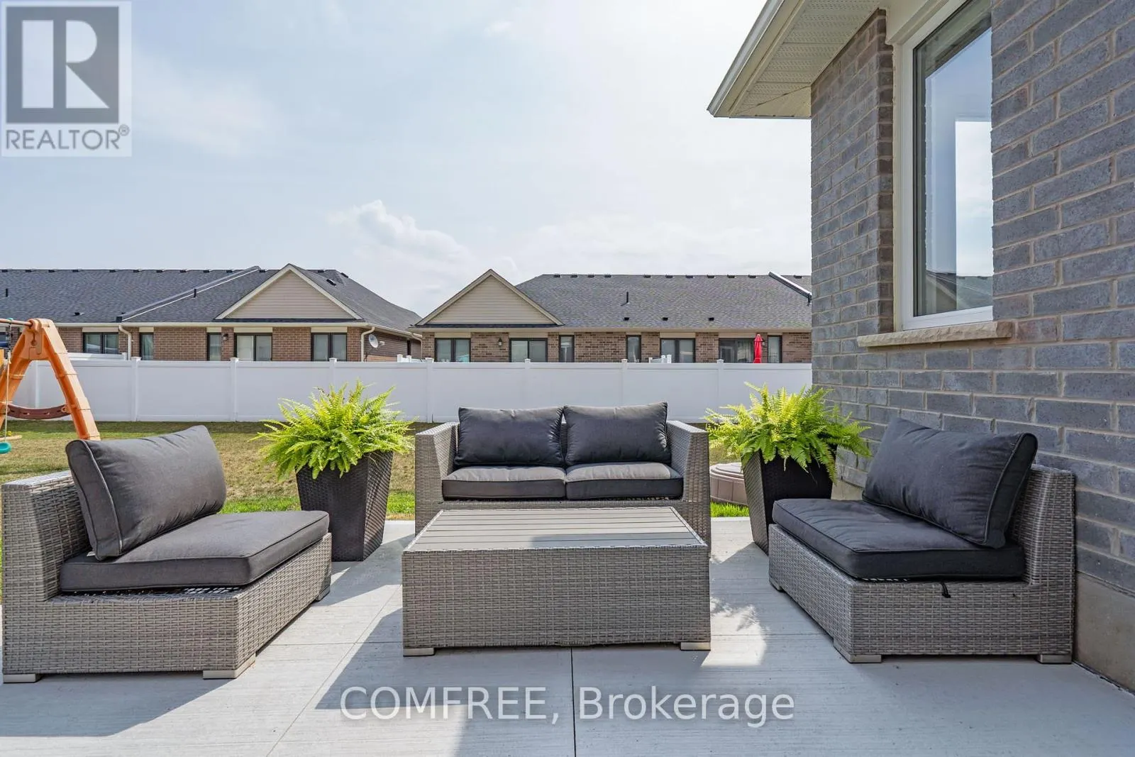 118 LIVINGSTON DRIVE
