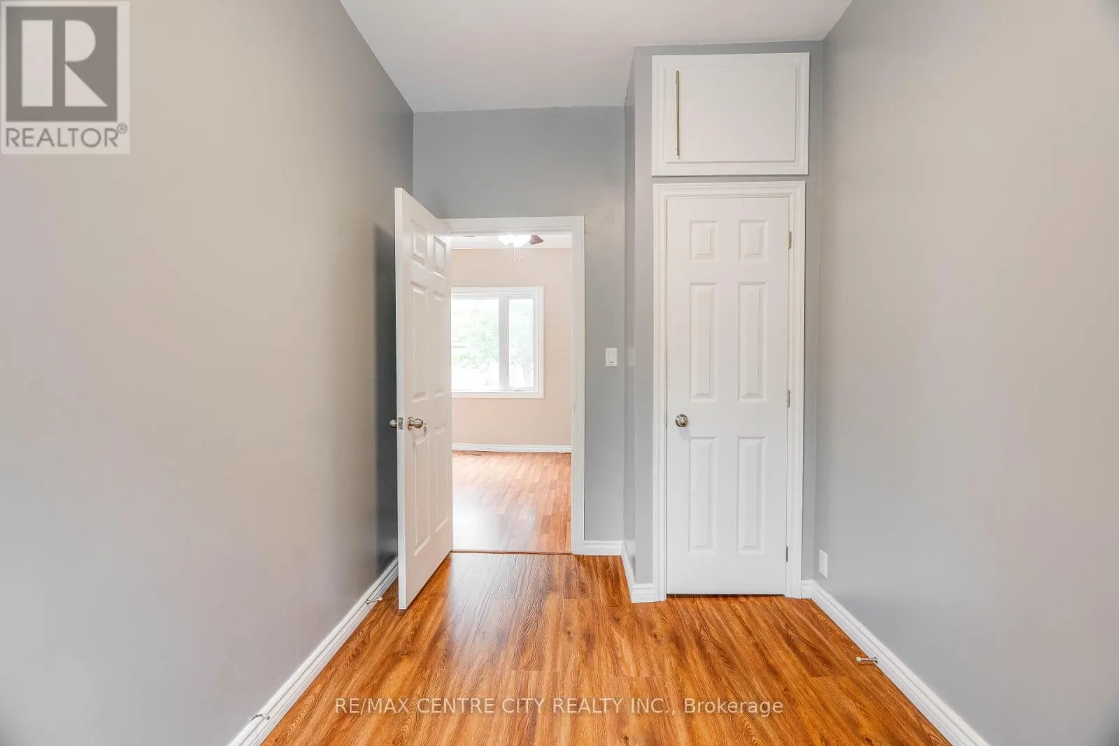 70 SCOTT STREET W