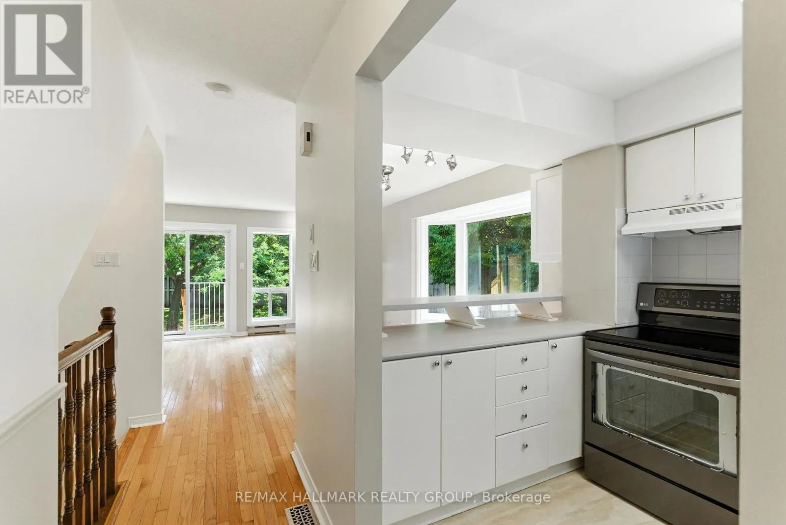 214 BRISTON PRIVATE