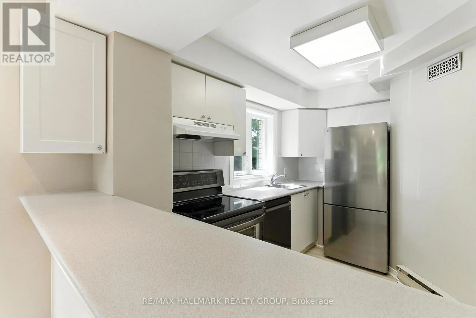 214 BRISTON PRIVATE