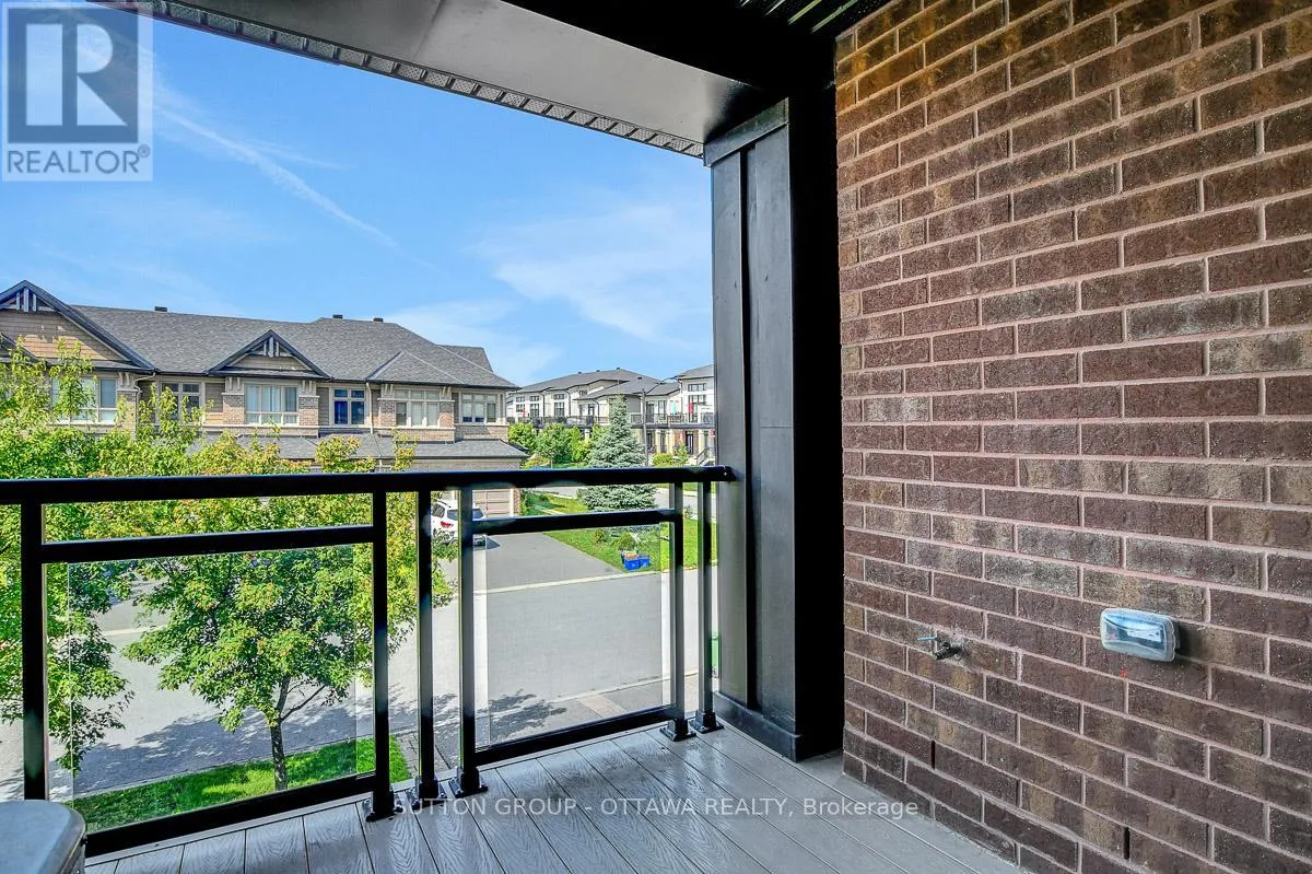 120 NUTTING CRESCENT