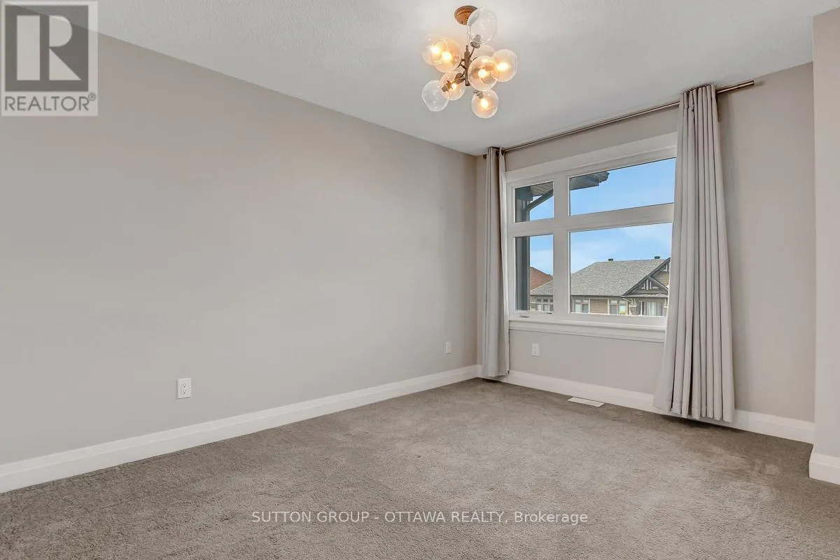 120 NUTTING CRESCENT