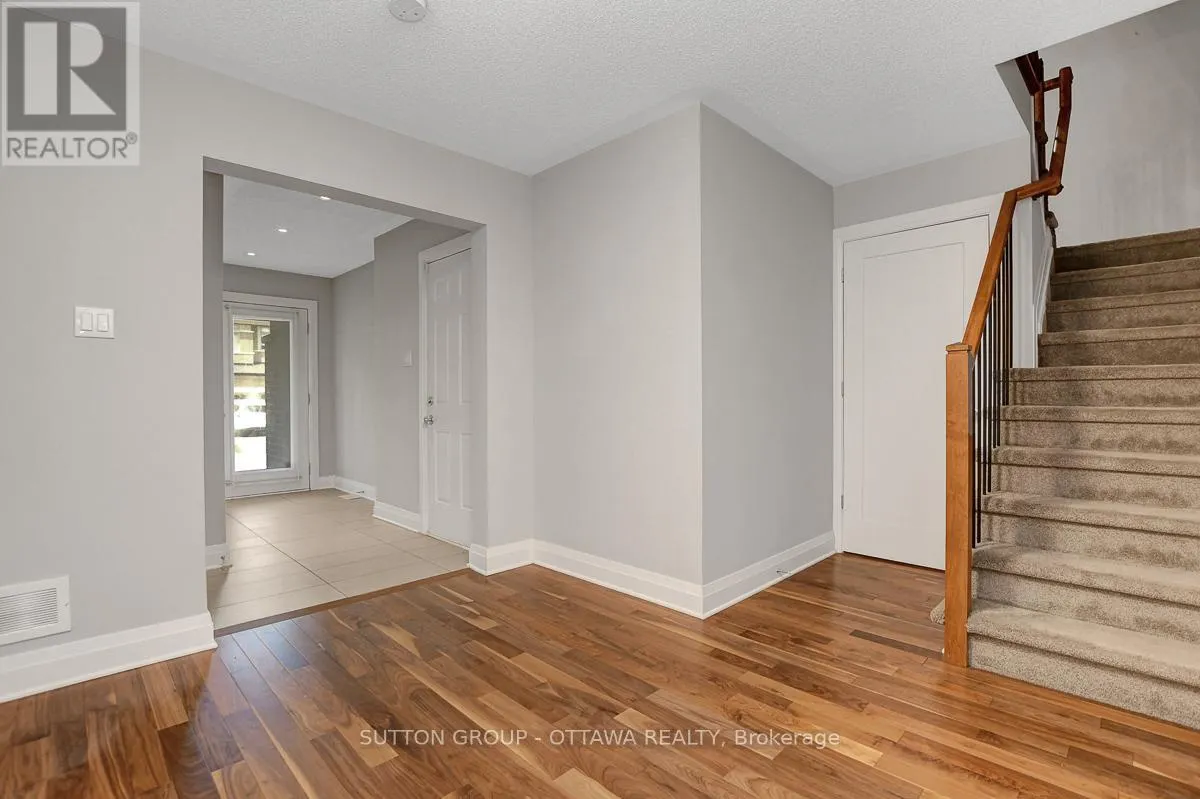 120 NUTTING CRESCENT