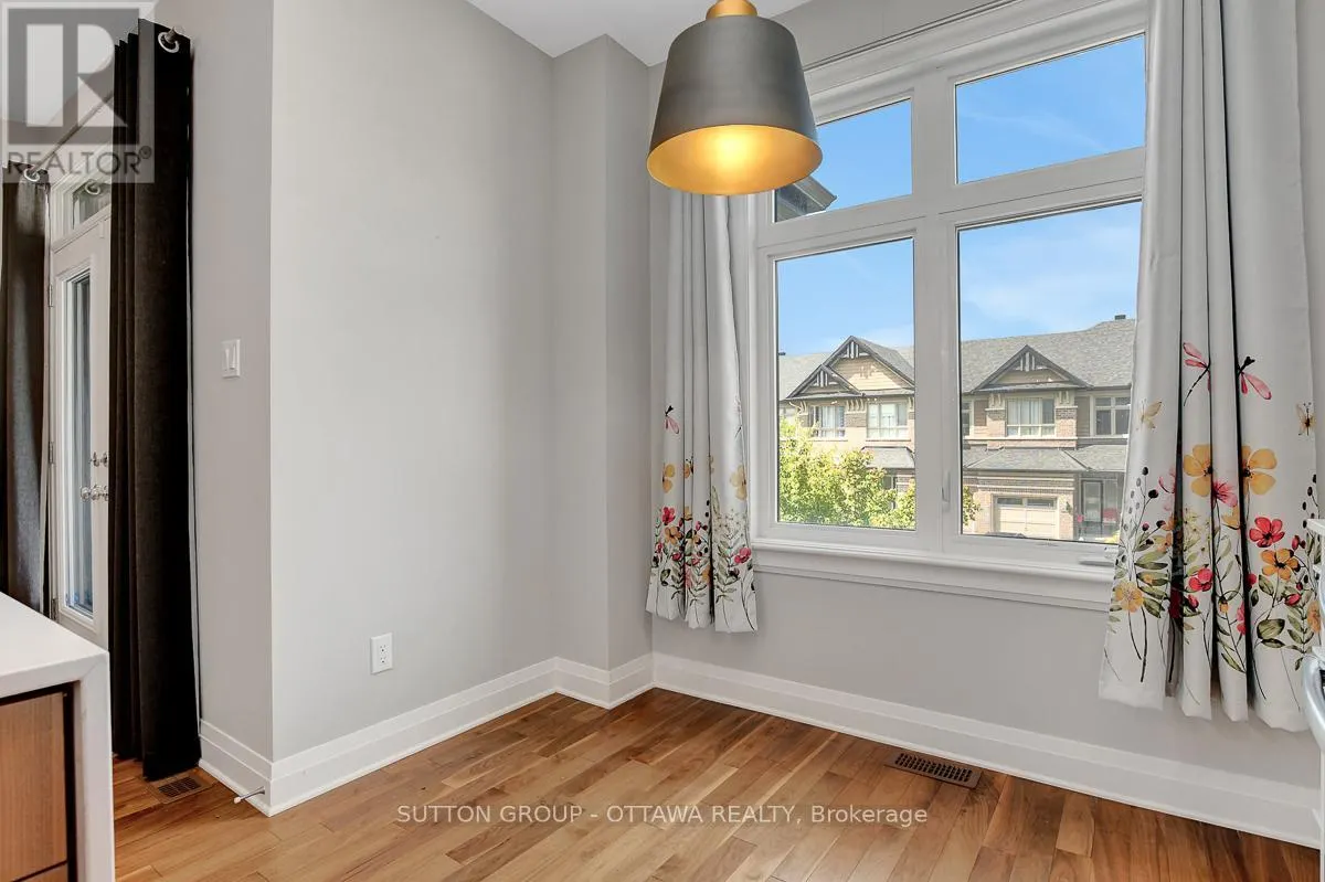 120 NUTTING CRESCENT