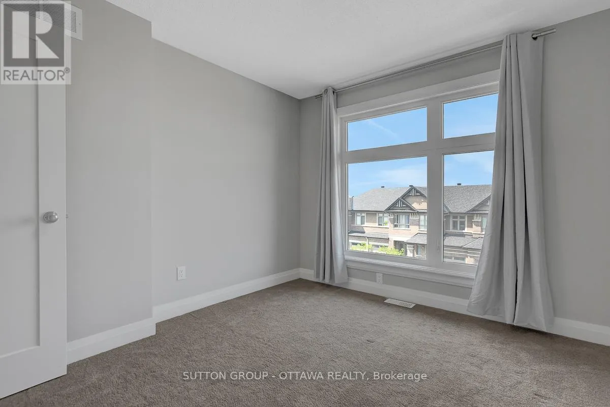 120 NUTTING CRESCENT