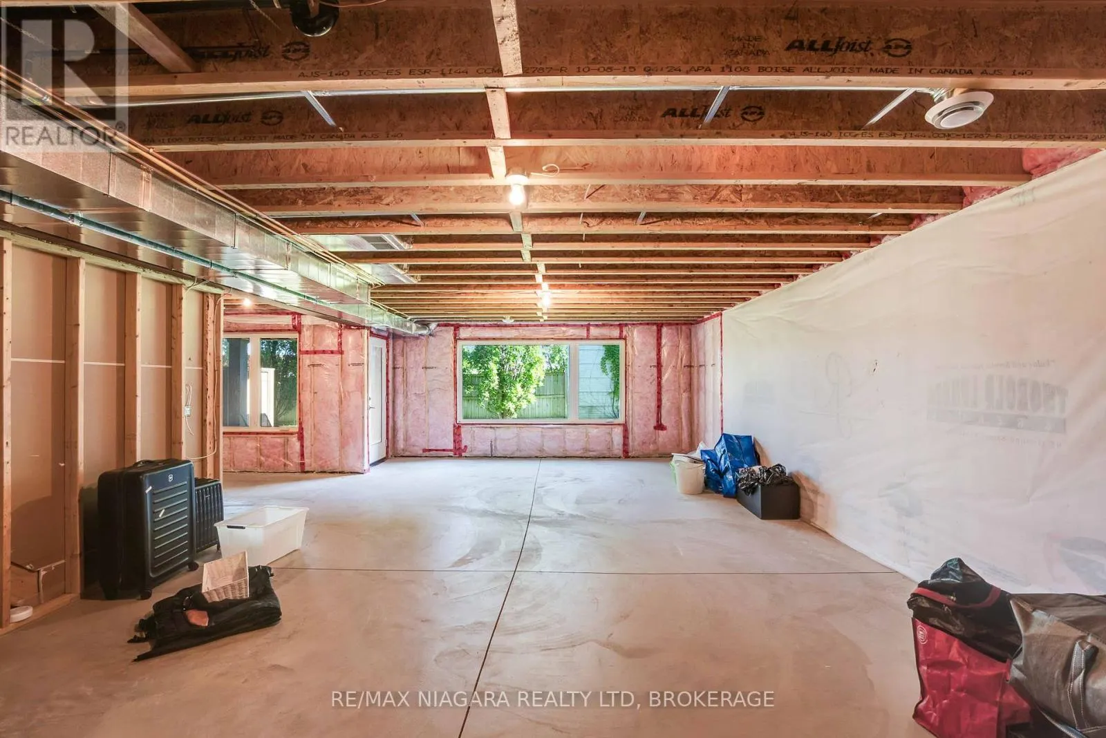 11 - 7276 OPTIMIST LANE, #11