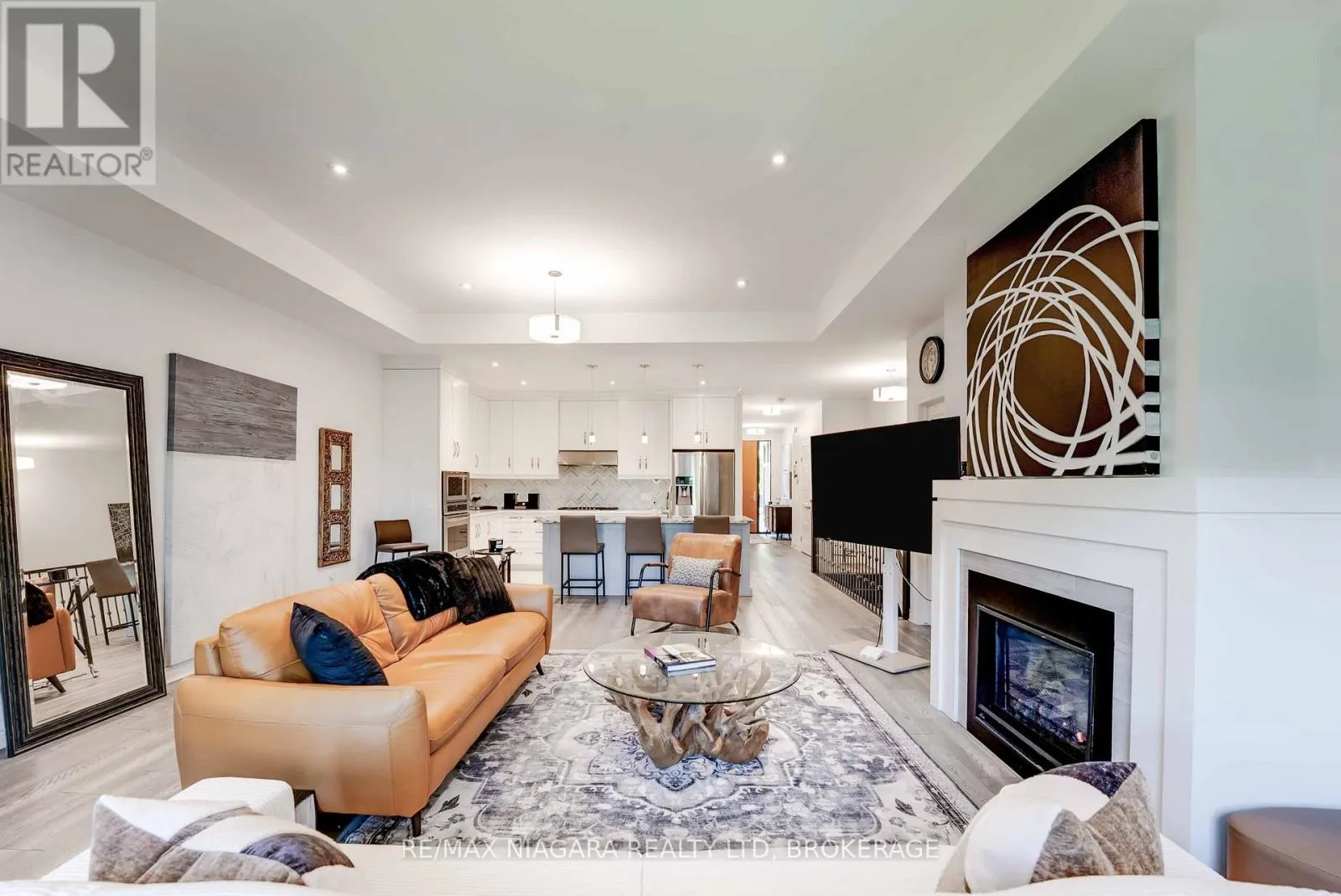 11 - 7276 OPTIMIST LANE, #11