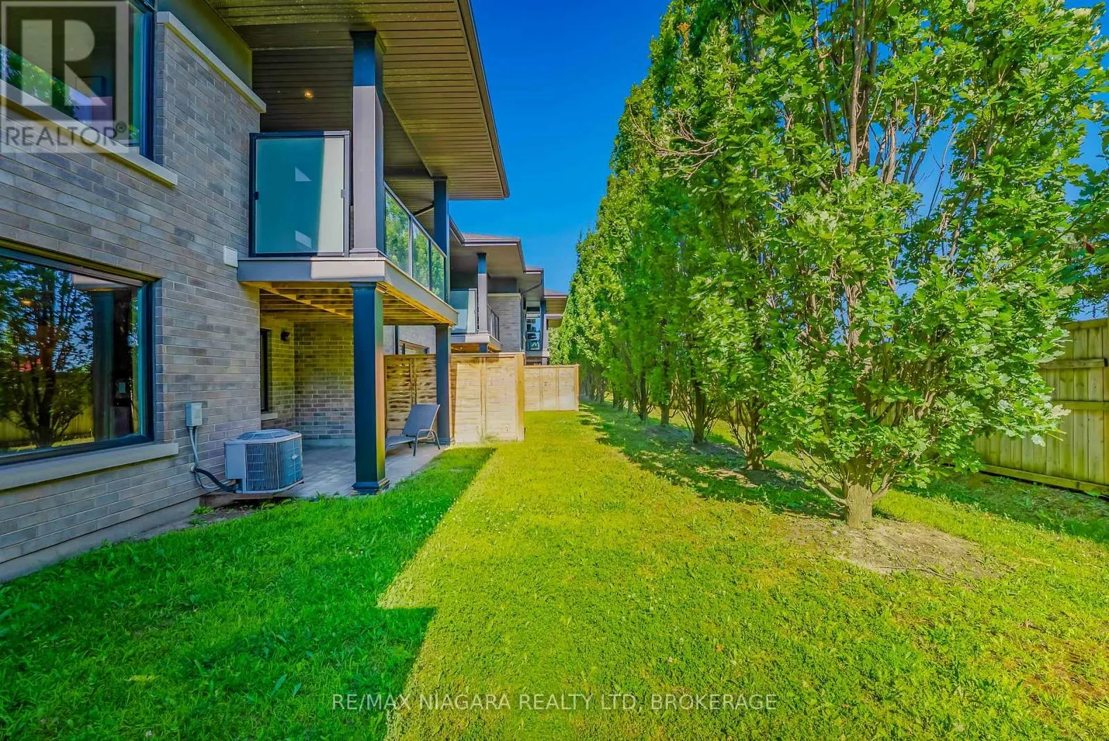 11 - 7276 OPTIMIST LANE, #11