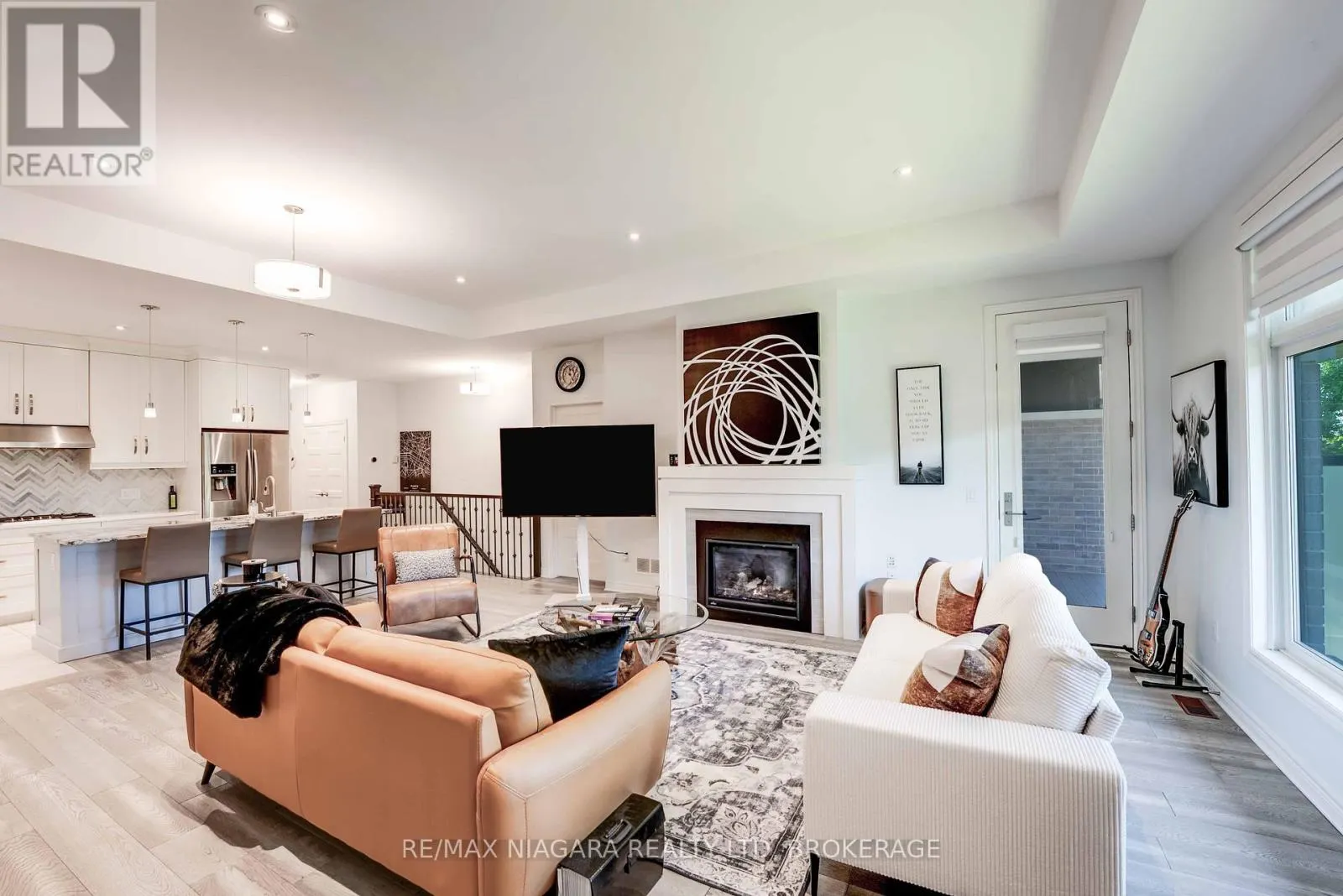 11 - 7276 OPTIMIST LANE, #11