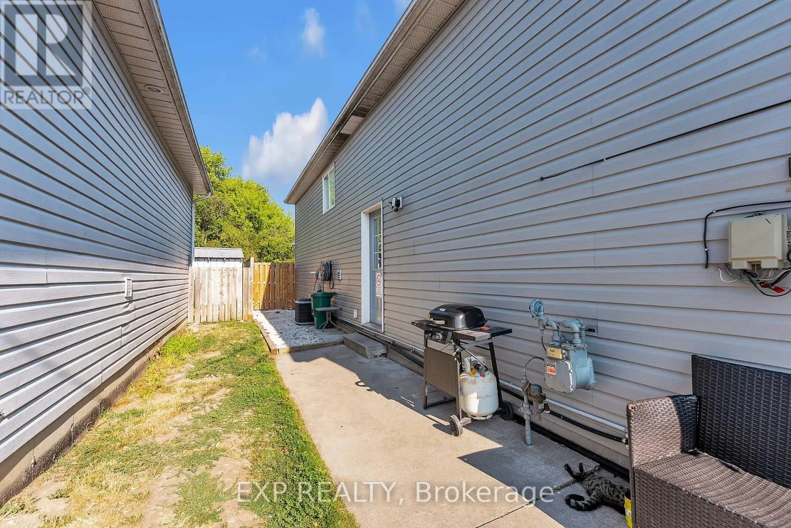 130 CANNIFTON ROAD N