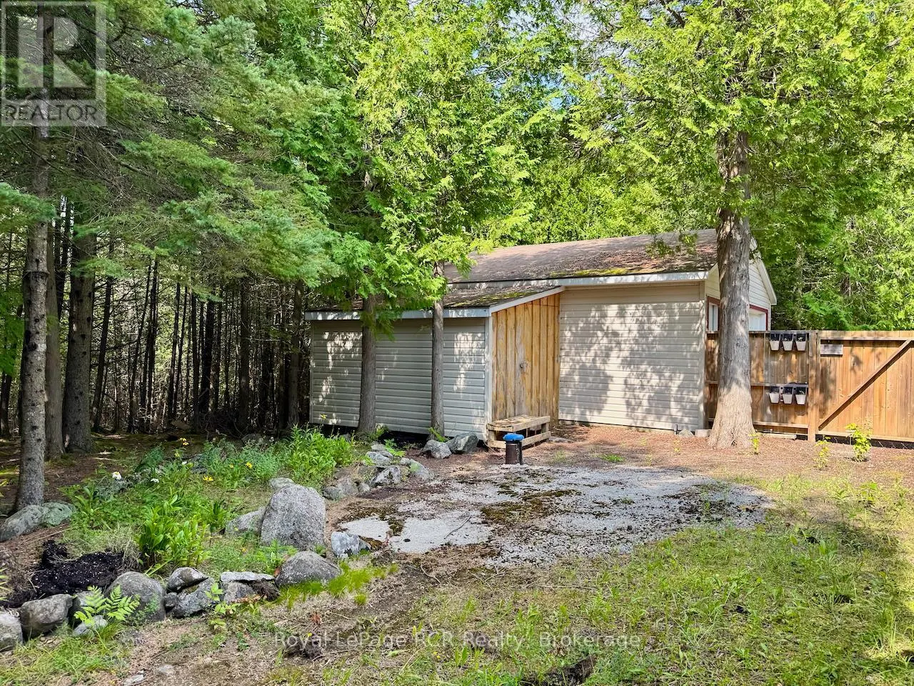323 EAST ROAD RR 4 ROAD