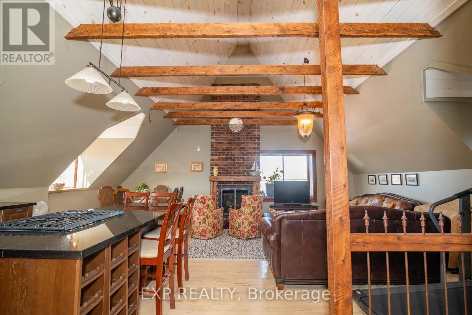 1598 BEACHBURG ROAD