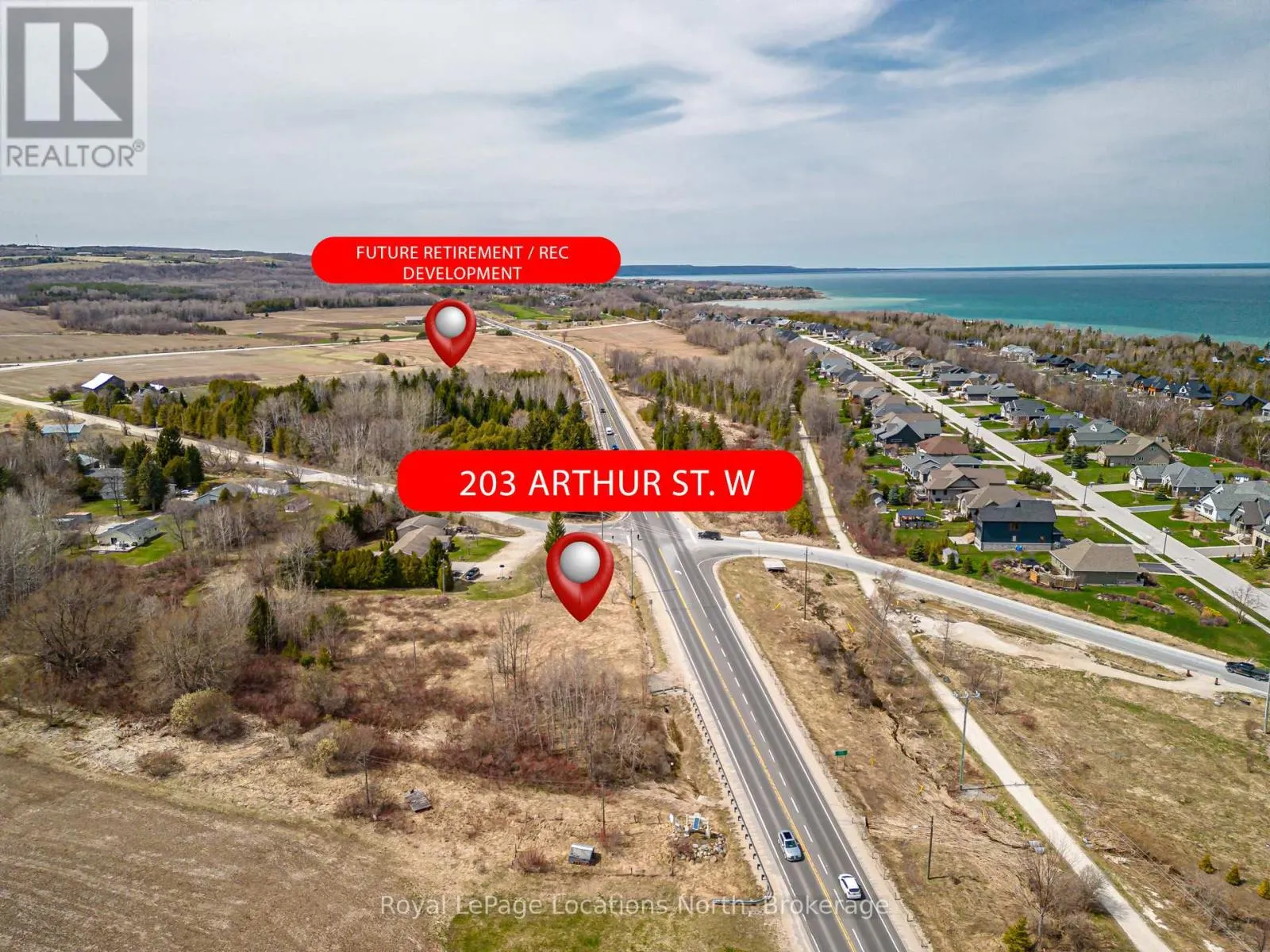203 ARTHUR STREET W