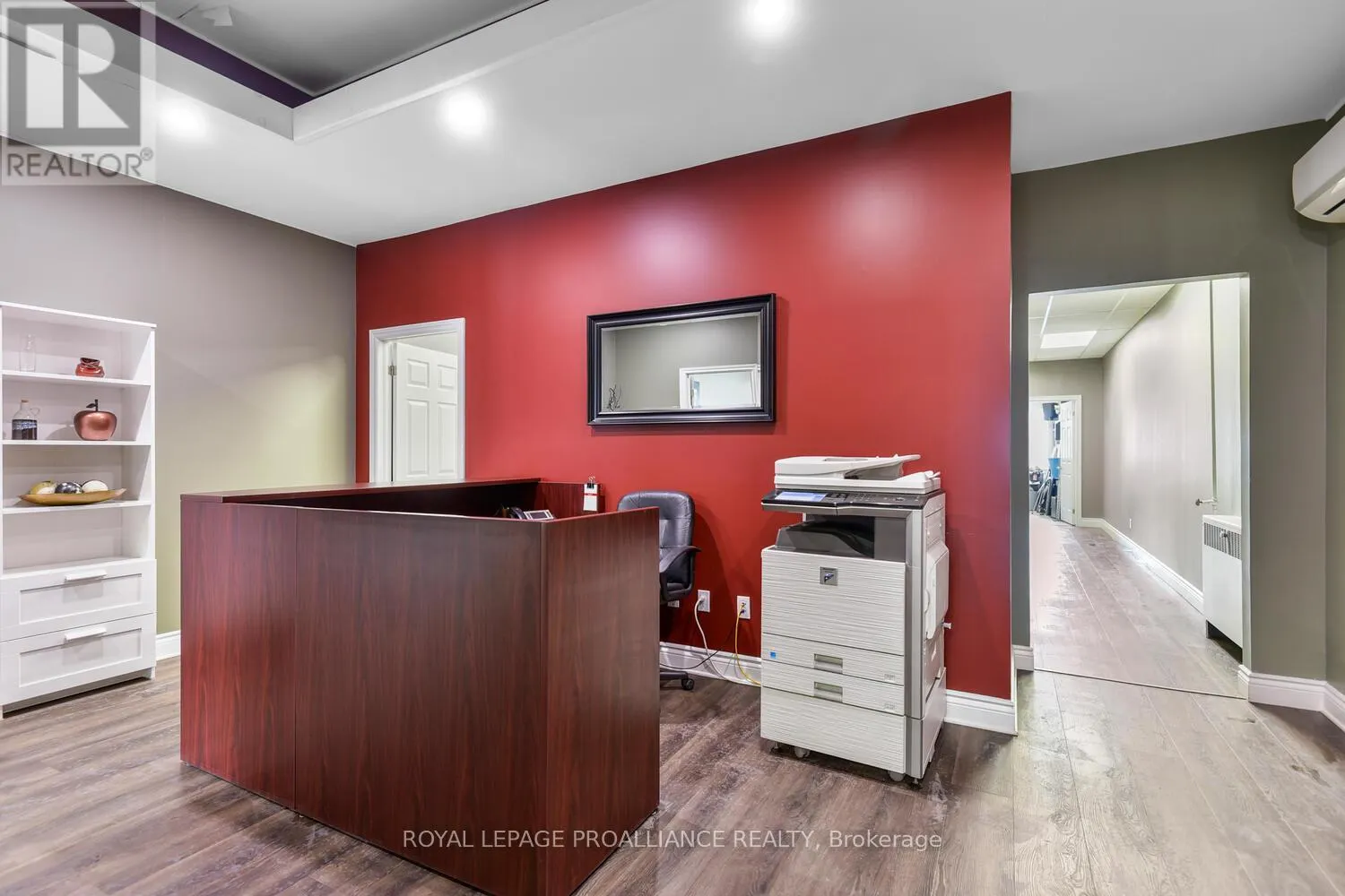 257-259 KING STREET W