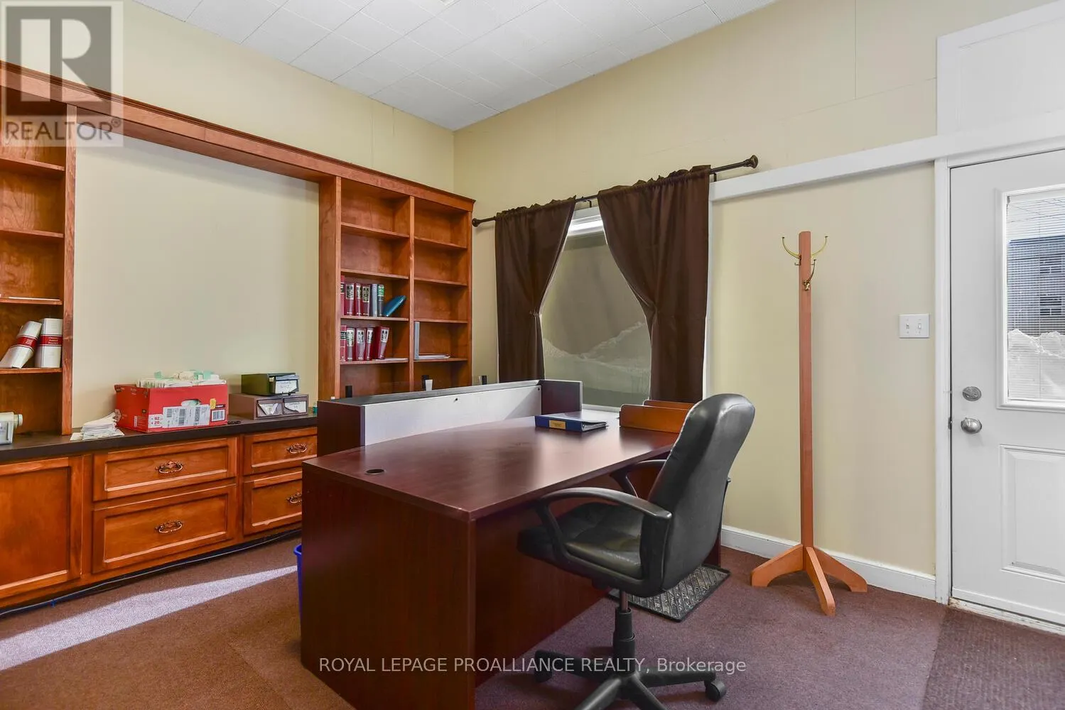 257-259 KING STREET W