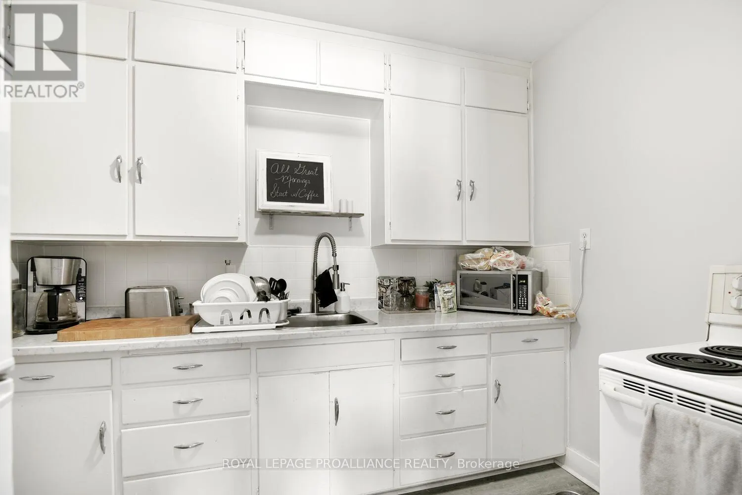 257-259 KING STREET W