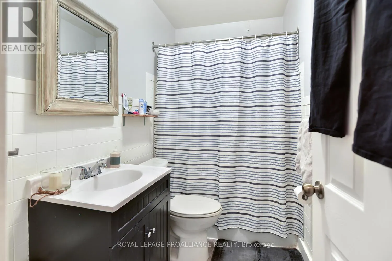 257-259 KING STREET W