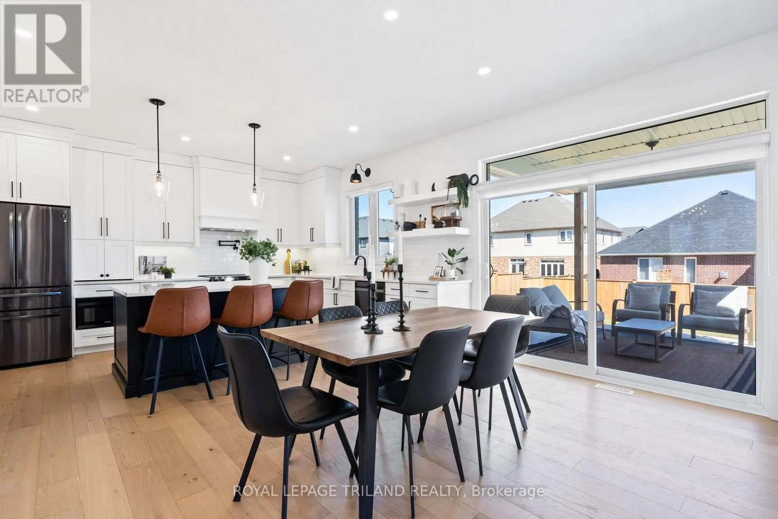 28 HAZELWOOD PASSAGE