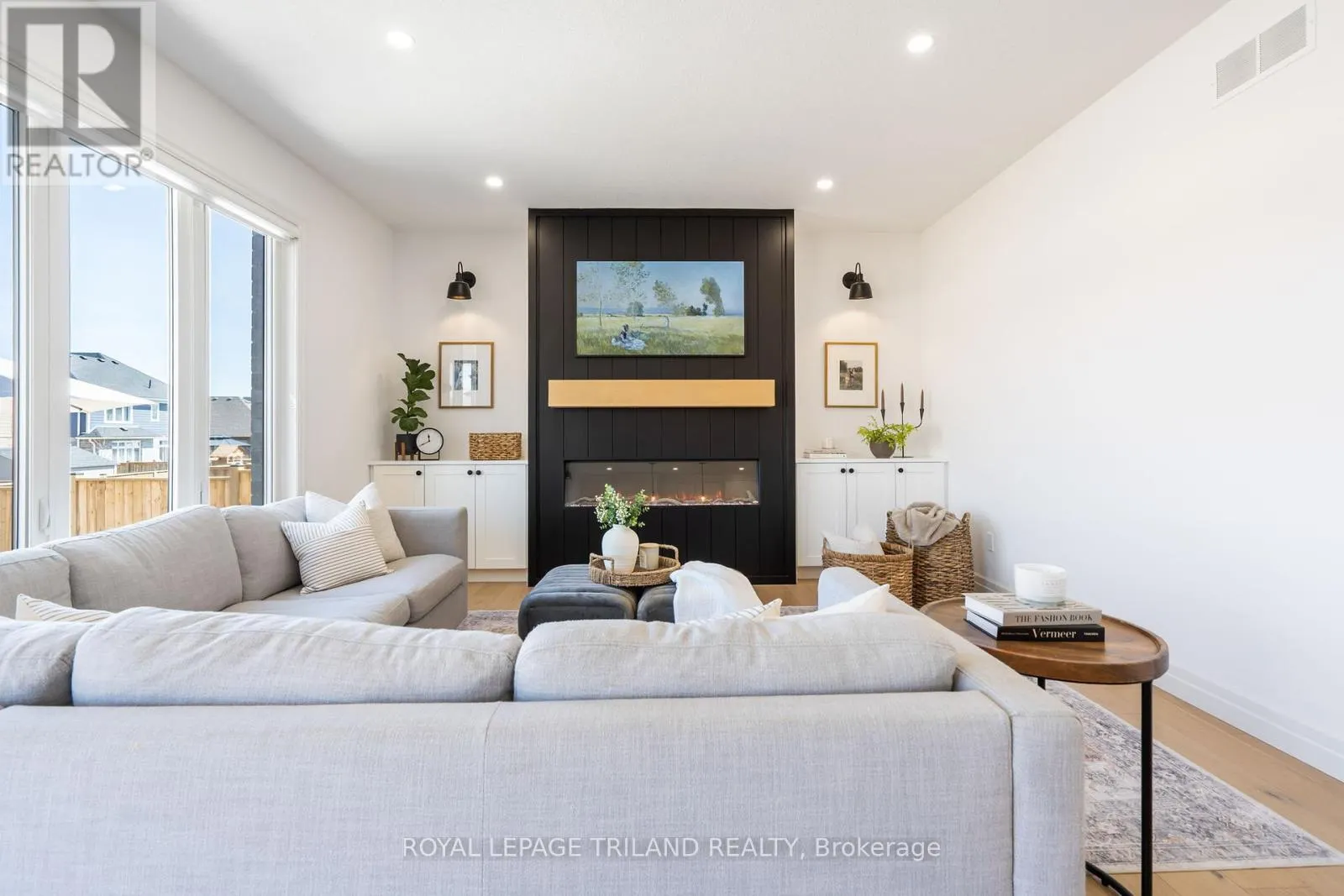 28 HAZELWOOD PASSAGE