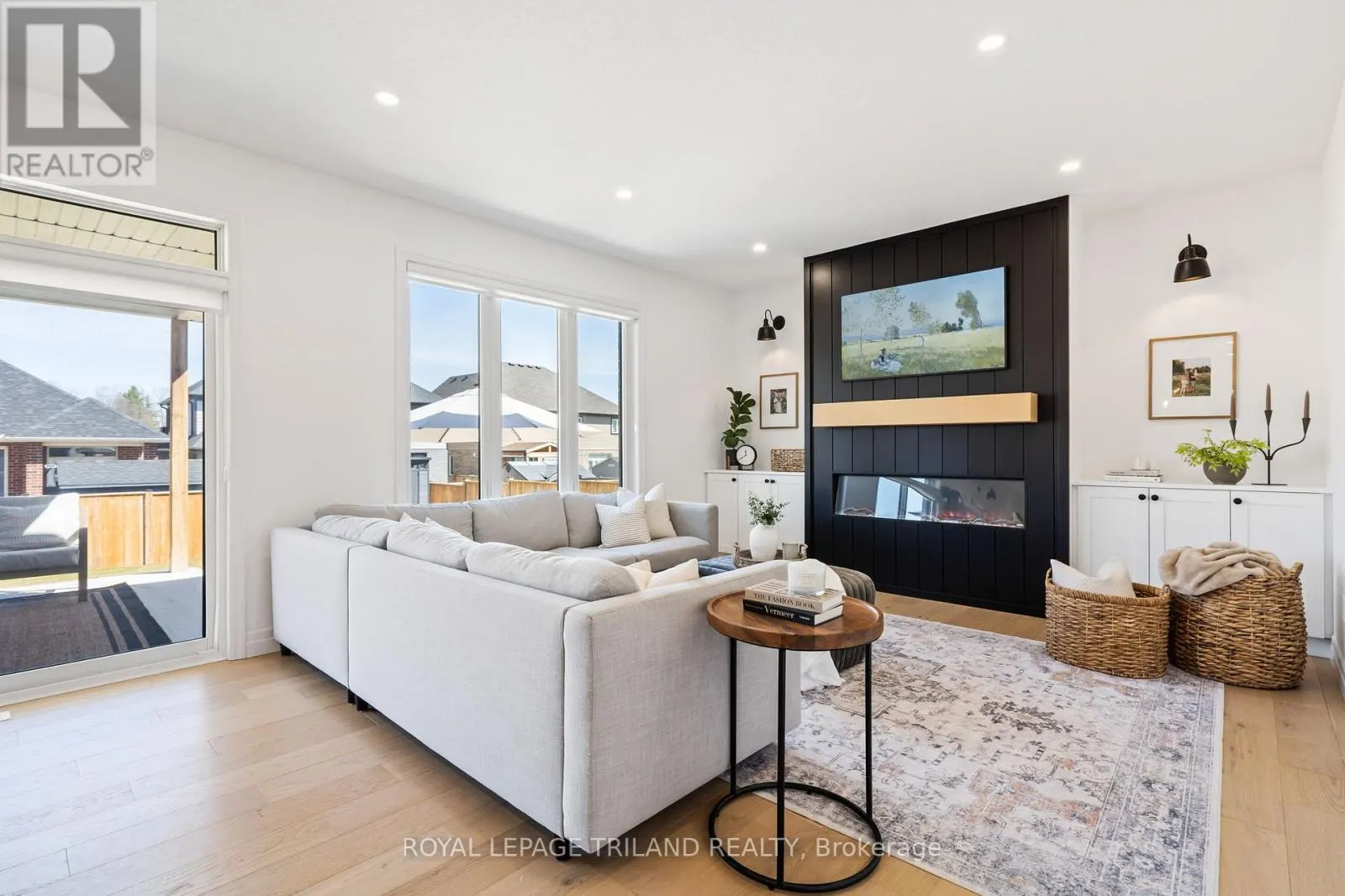 28 HAZELWOOD PASSAGE
