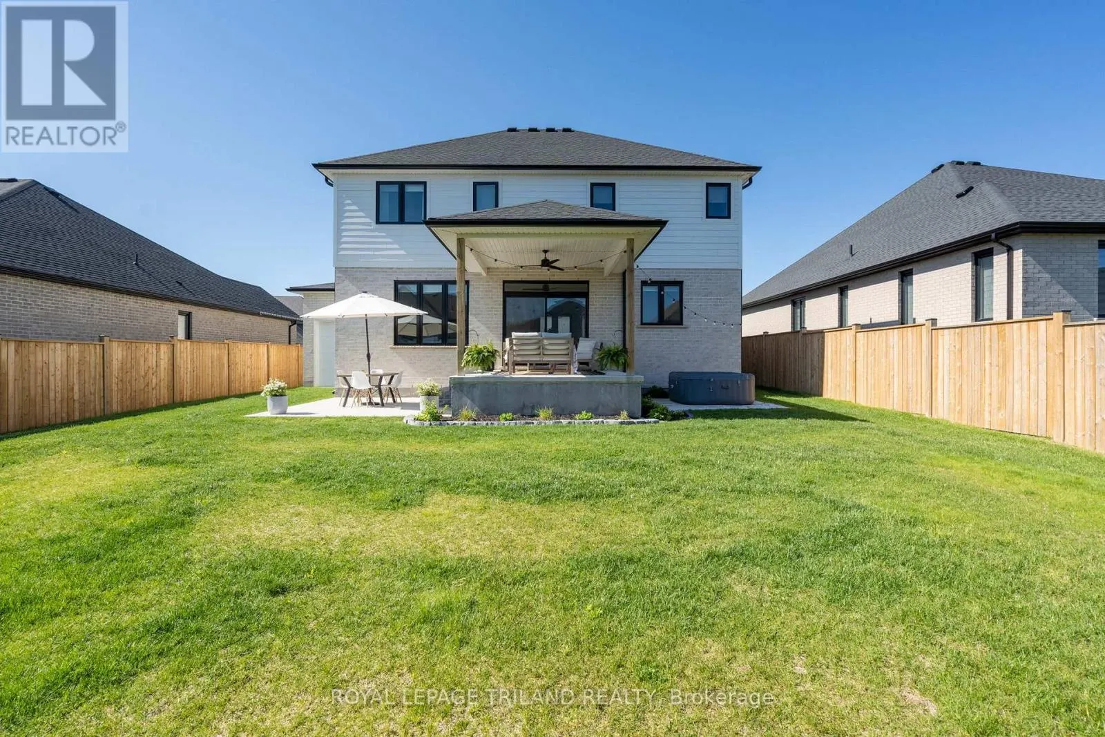 28 HAZELWOOD PASSAGE