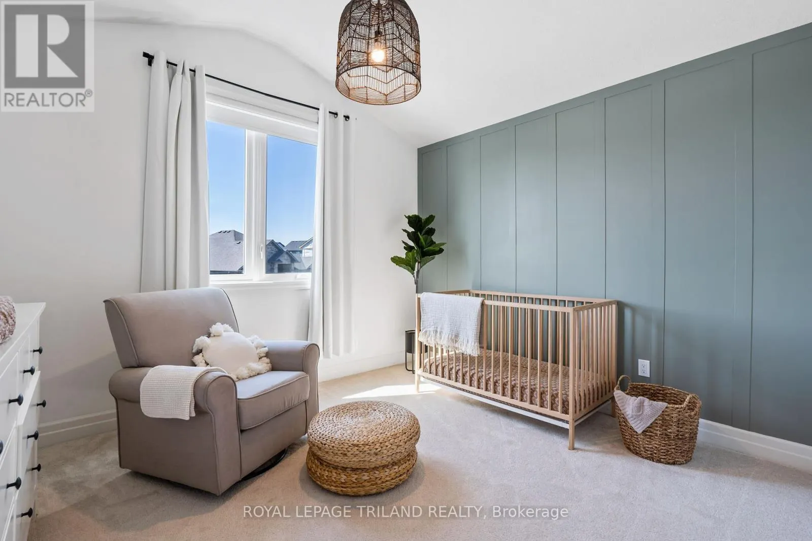 28 HAZELWOOD PASSAGE