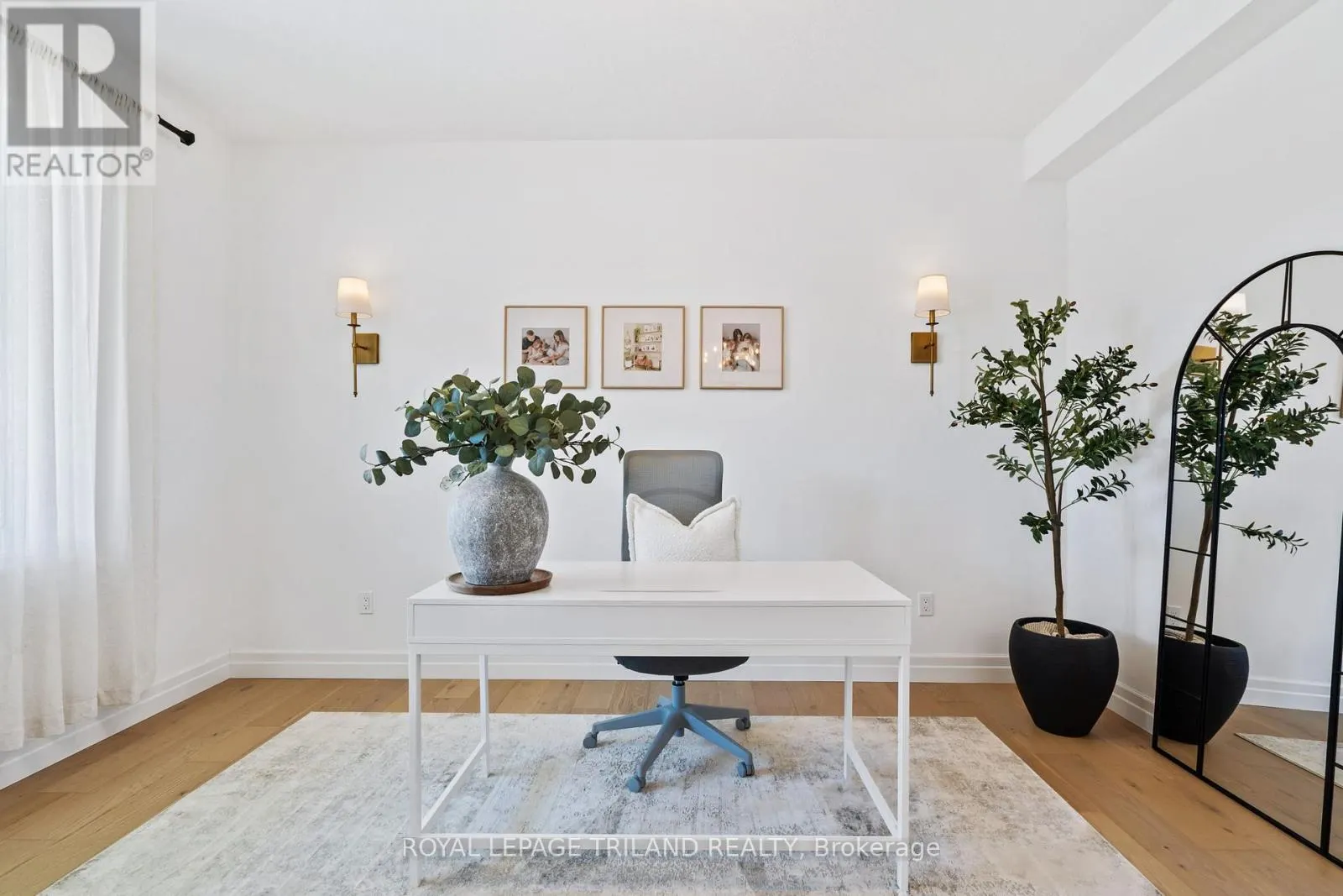 28 HAZELWOOD PASSAGE