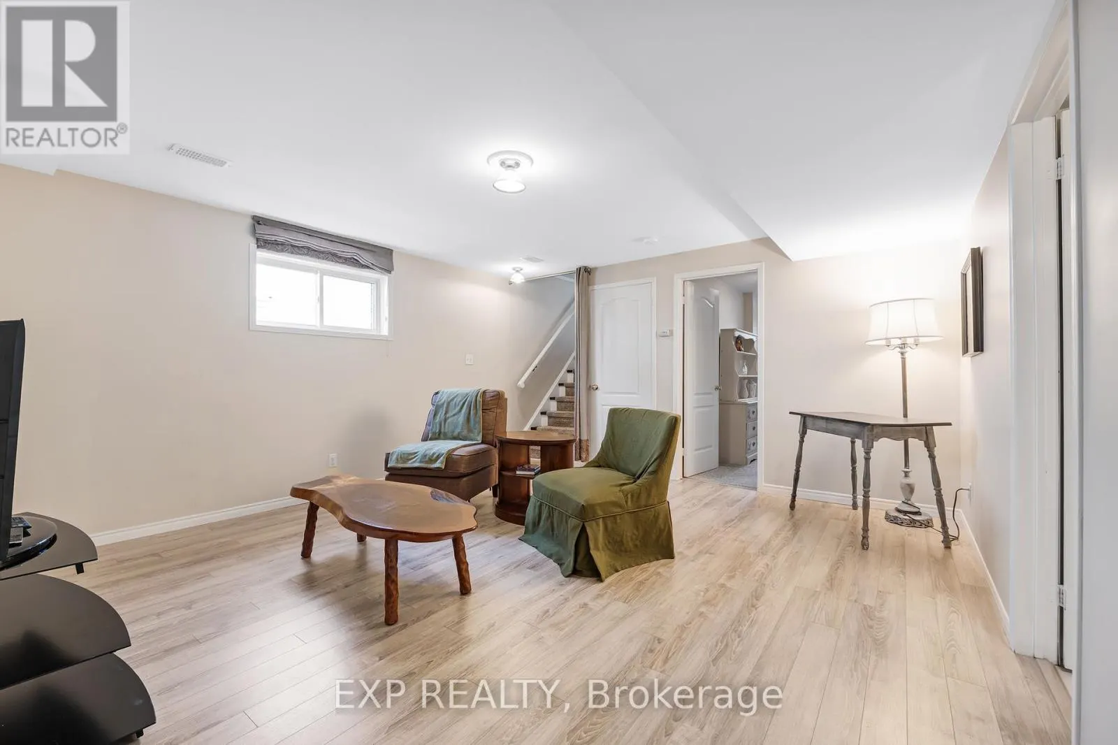 229 CARROLL CRESCENT
