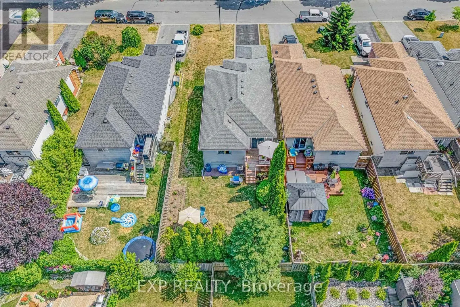 229 CARROLL CRESCENT